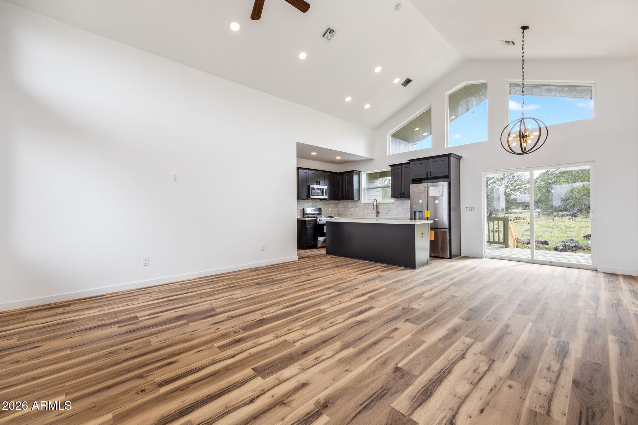 821 S RIDGELINE Drive