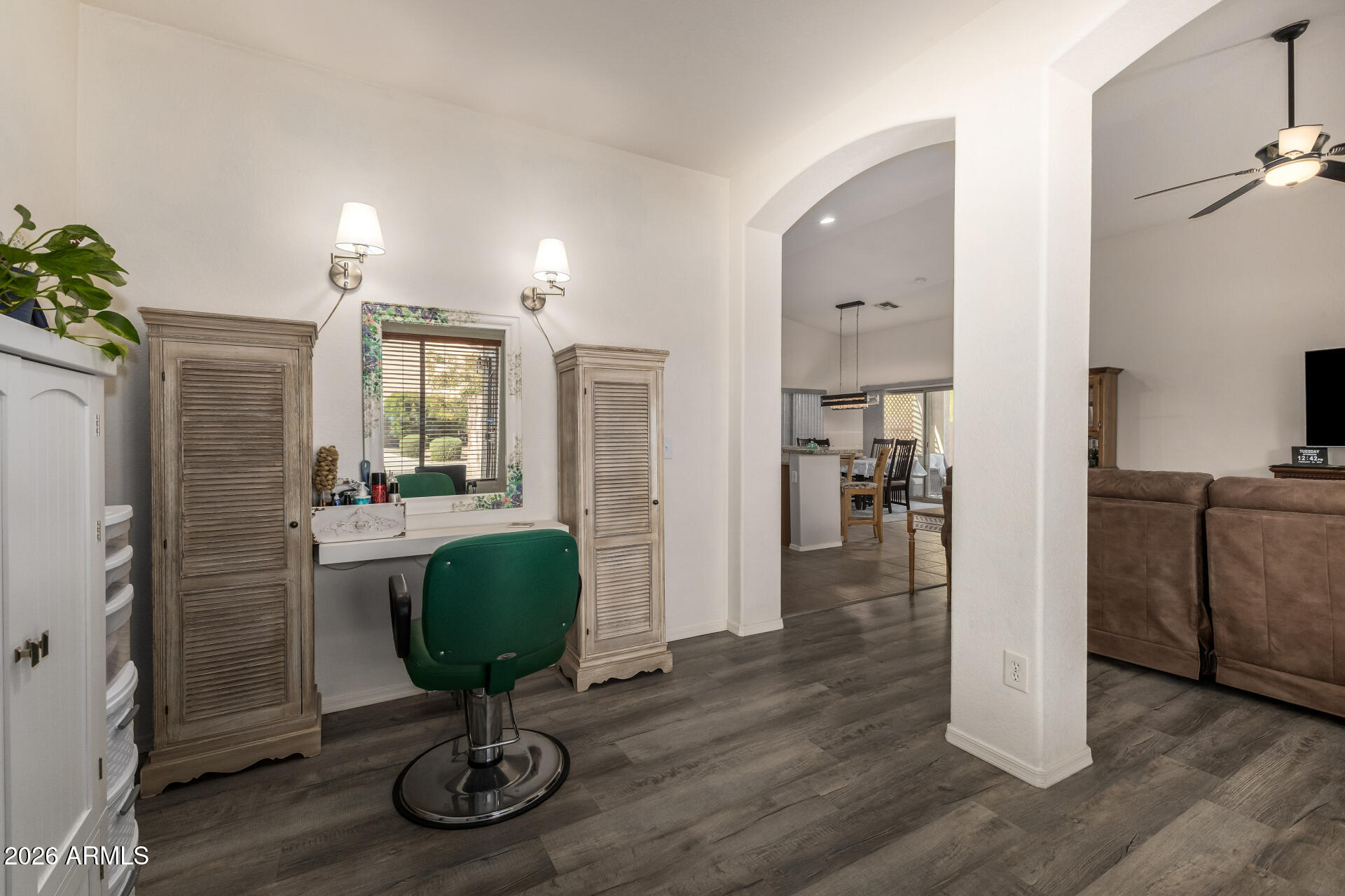 Properties 4 44296 W DESERT PLANT Trail