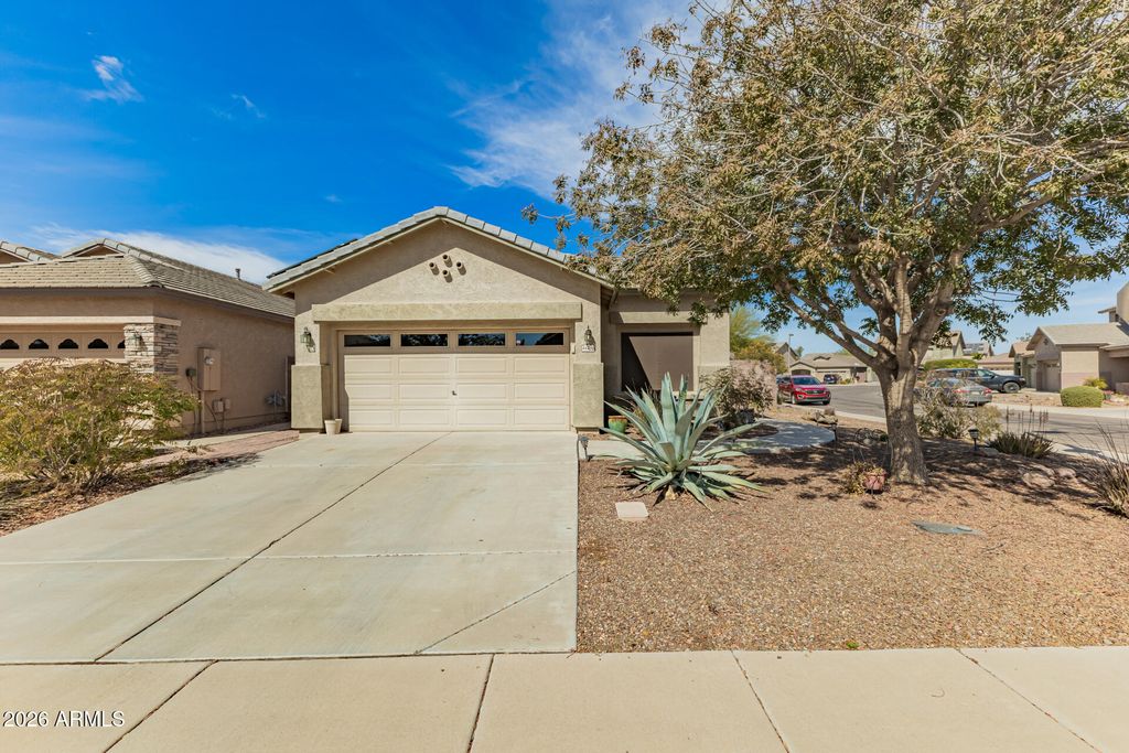 Photo of 44296 W Desert Plant Trail, Maricopa, AZ 85139 (MLS # 6989826)