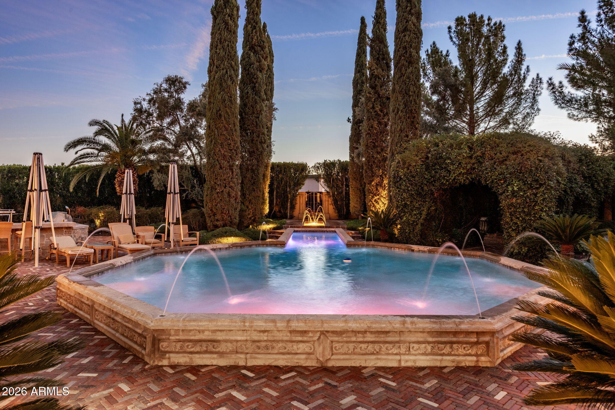 6619 E STALLION Road