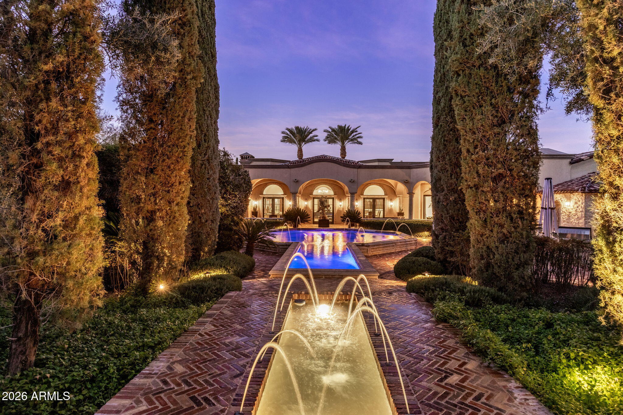 6619 E STALLION Road