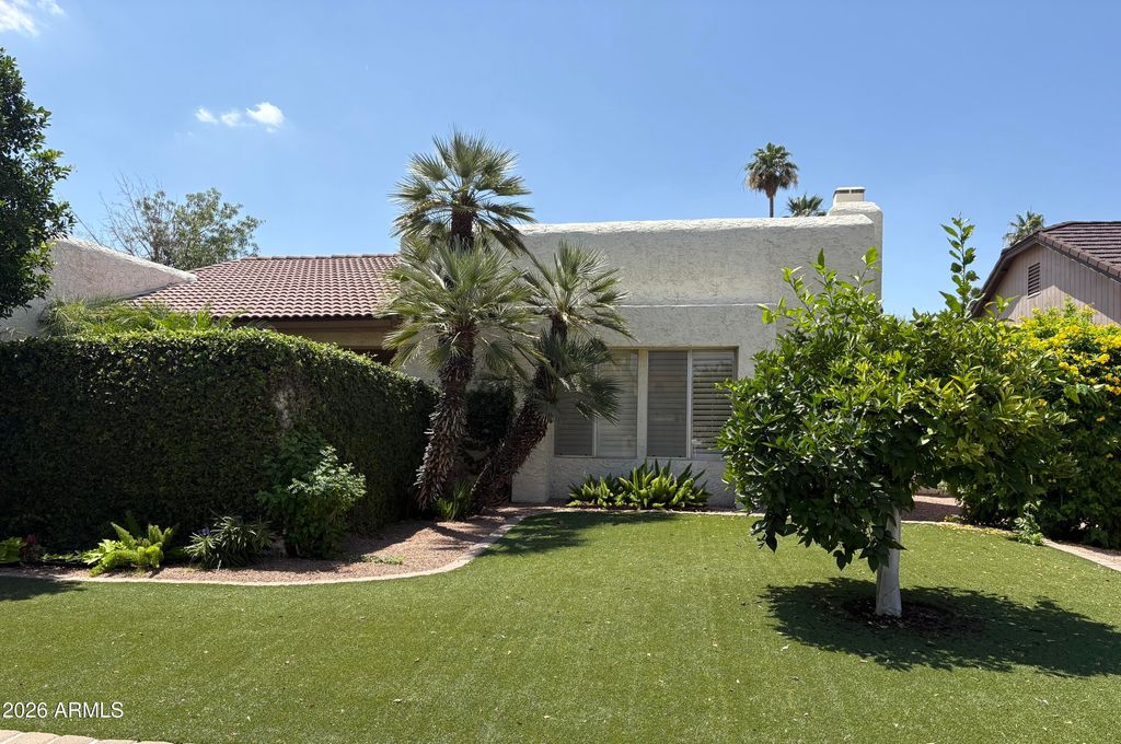 Photo of 943 E Eveningstar Lane, Tempe, AZ 85283 (MLS # 7022462)