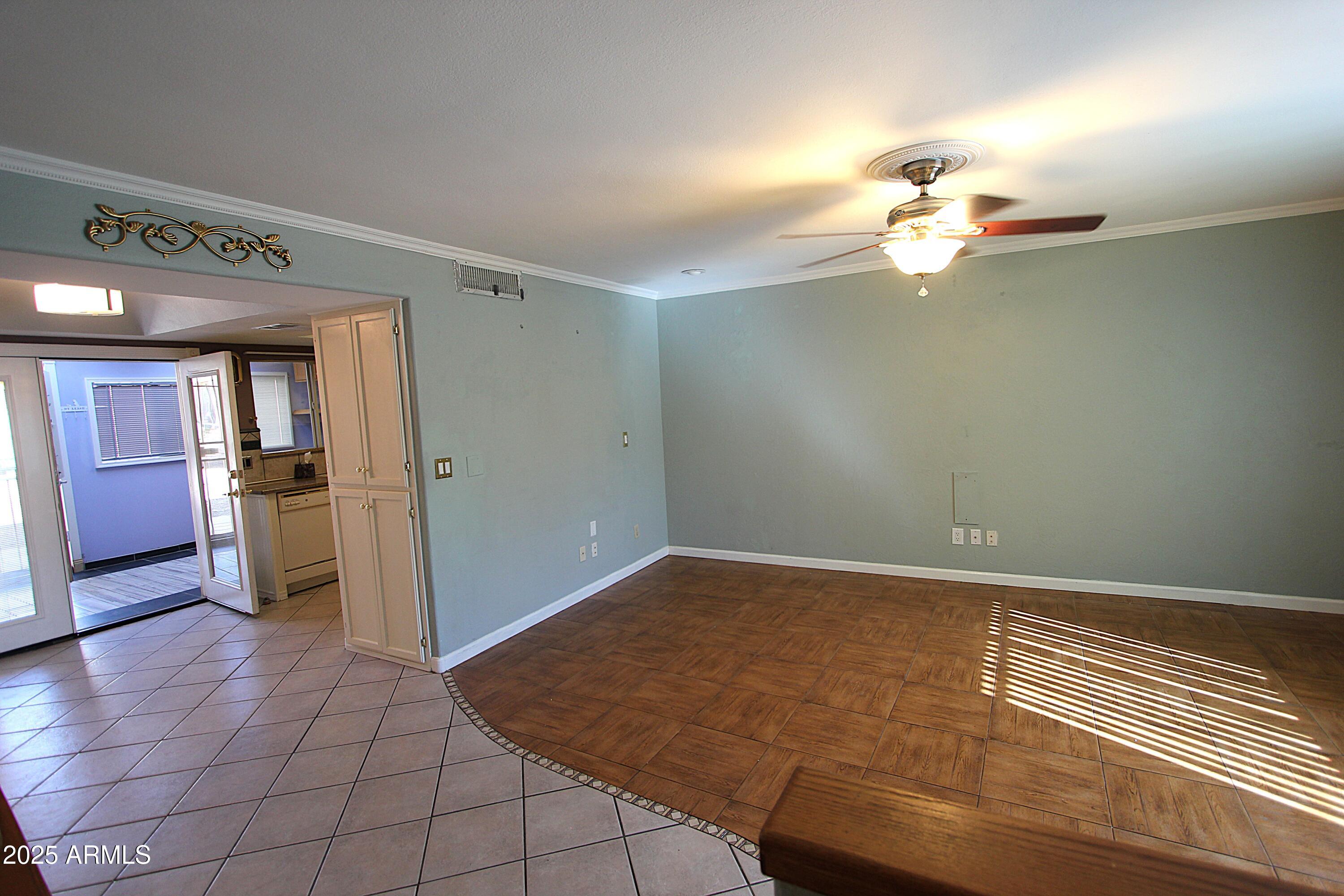 10411 N 11TH Avenue 3