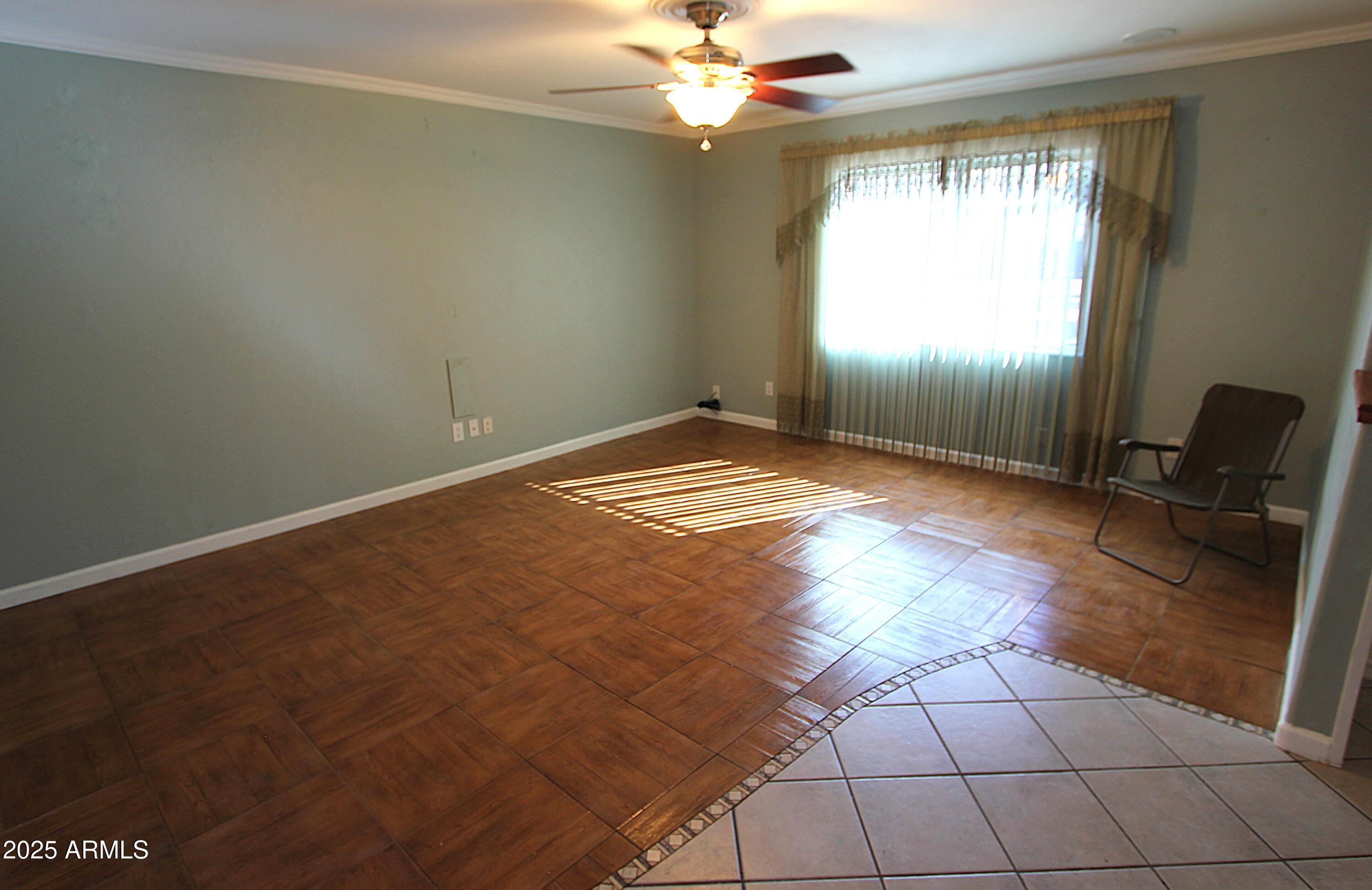 10411 N 11TH Avenue 3