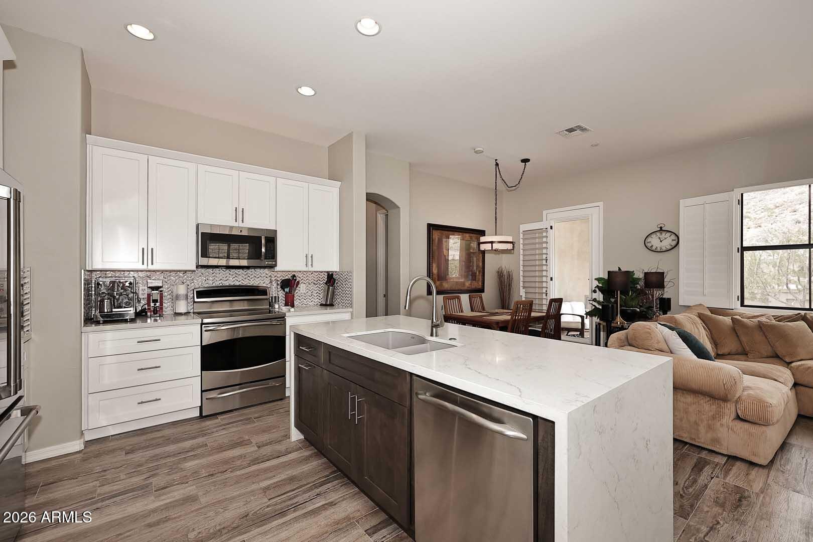 10055 N 142ND Street 2310