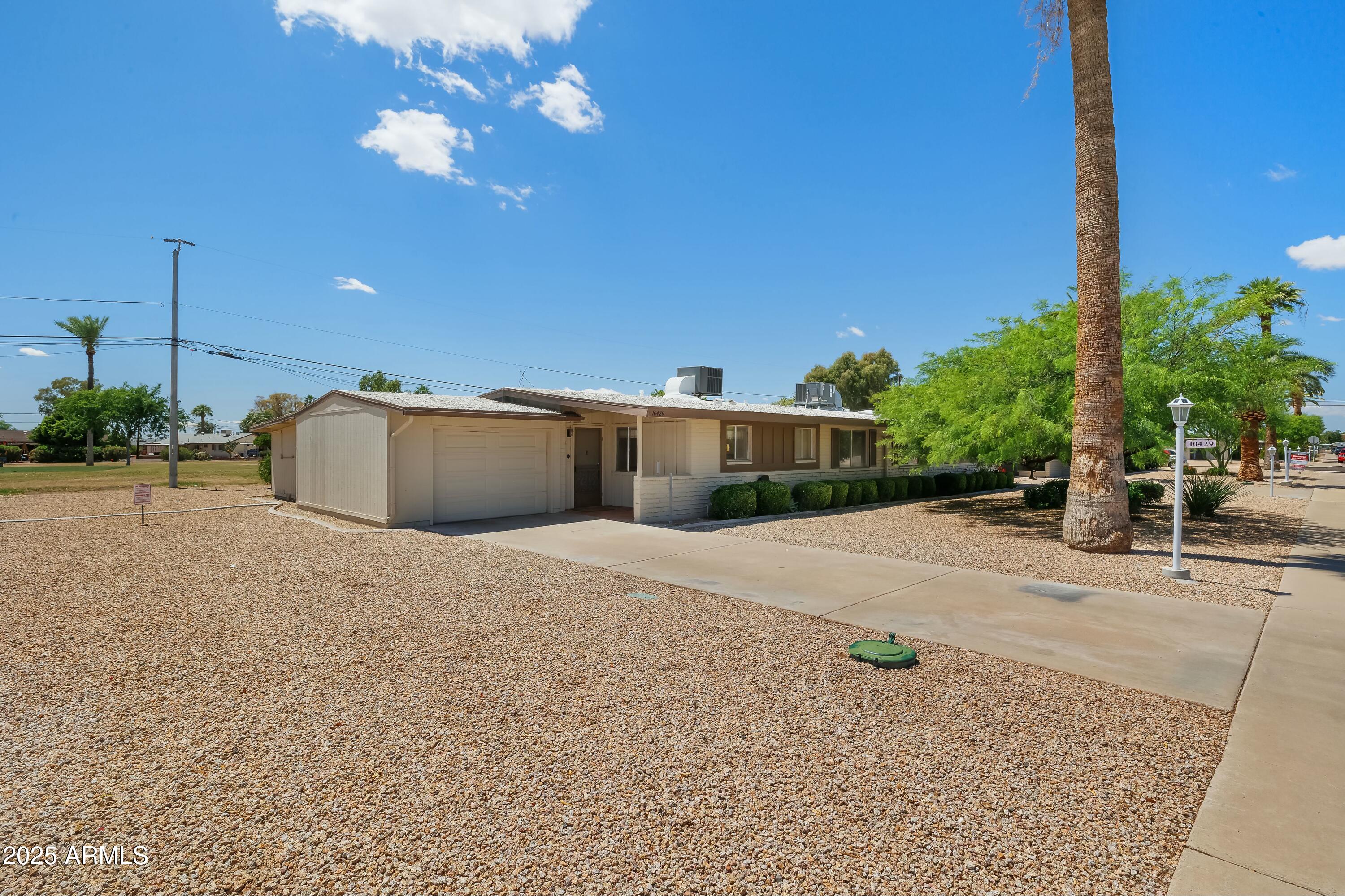 10429 W OAKMONT Drive