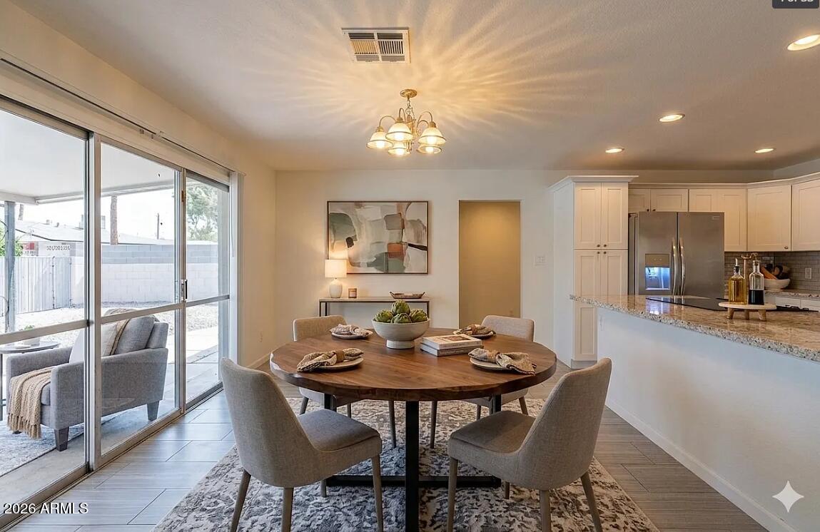 1262 E HERMOSA Drive