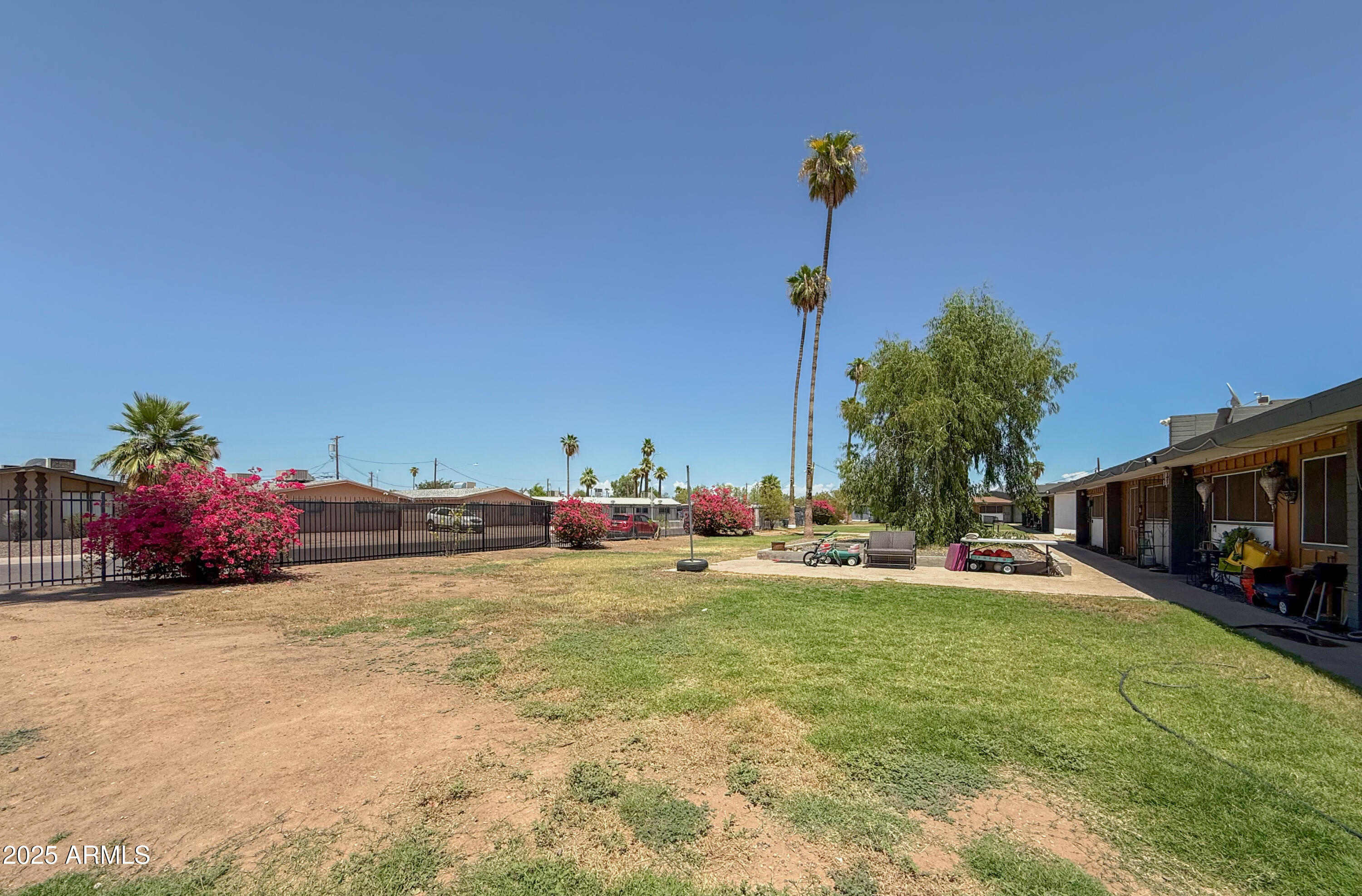 2139 W DEVONSHIRE Avenue 3