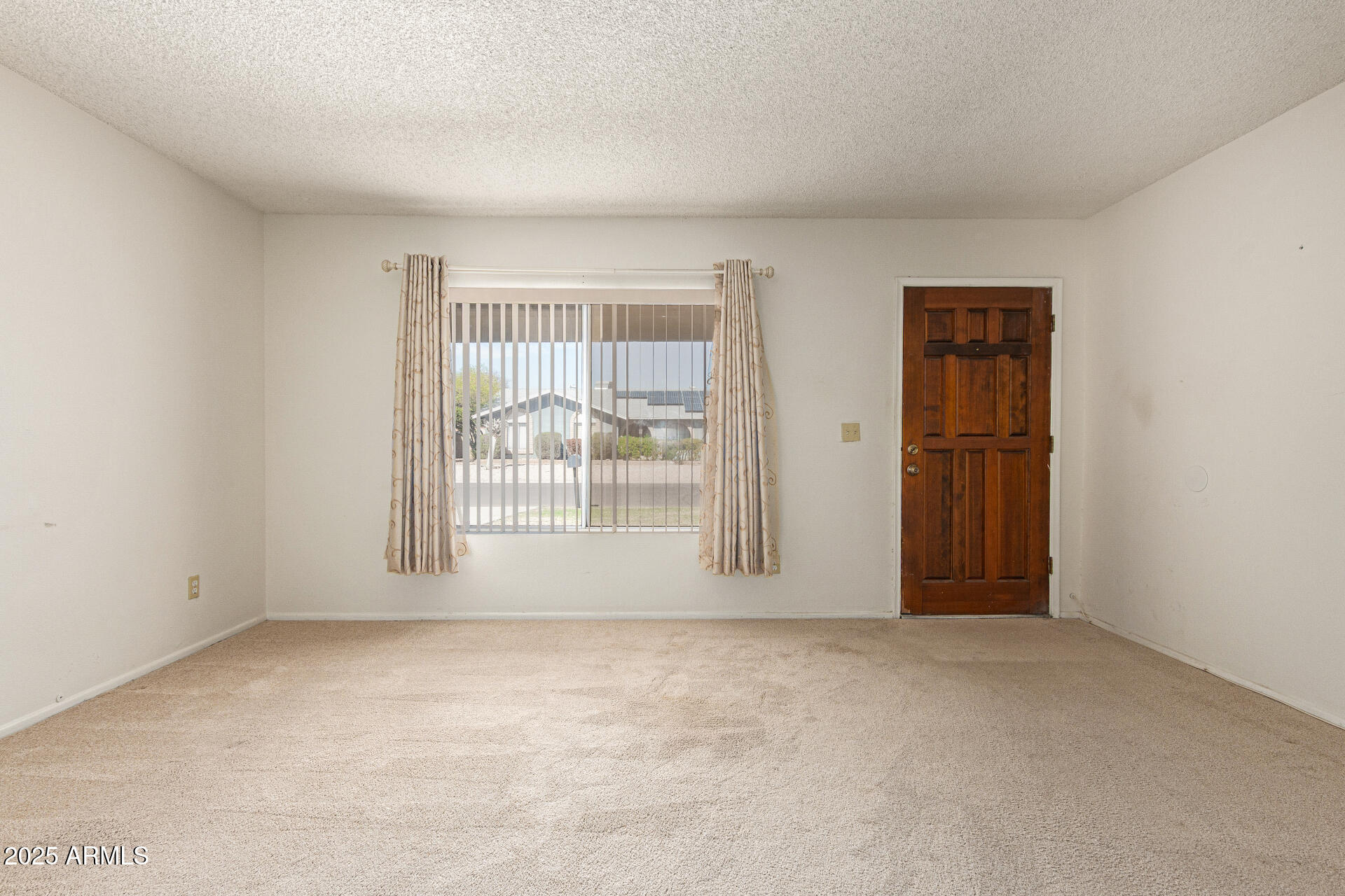 609 E CALLE CHULO Road
