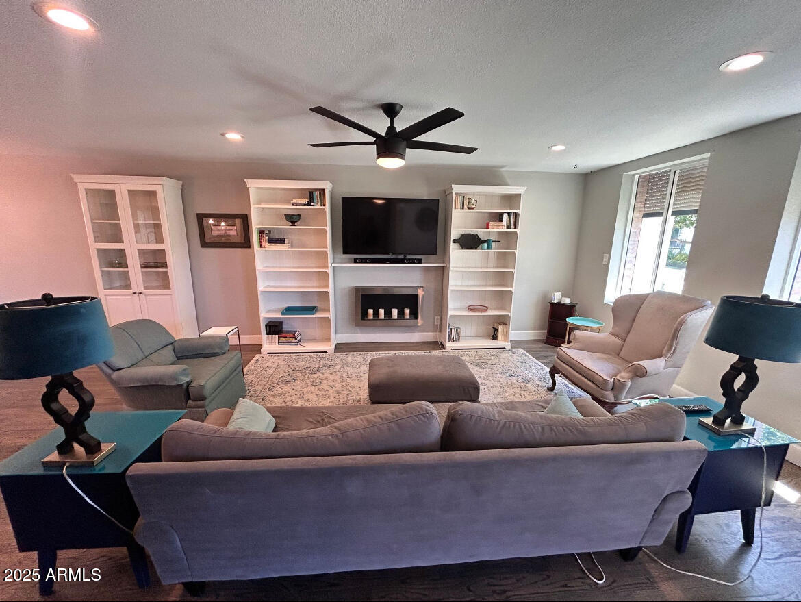 7752 E CAMELBACK Road