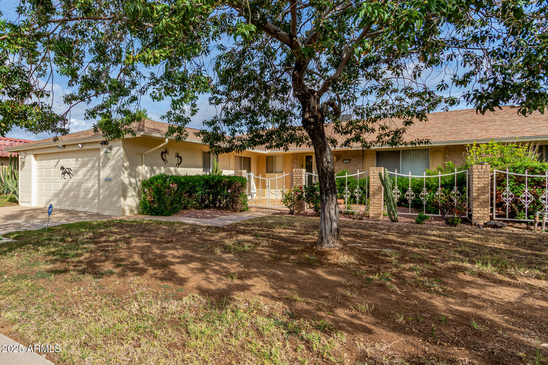 10304 W KINGSWOOD Circle