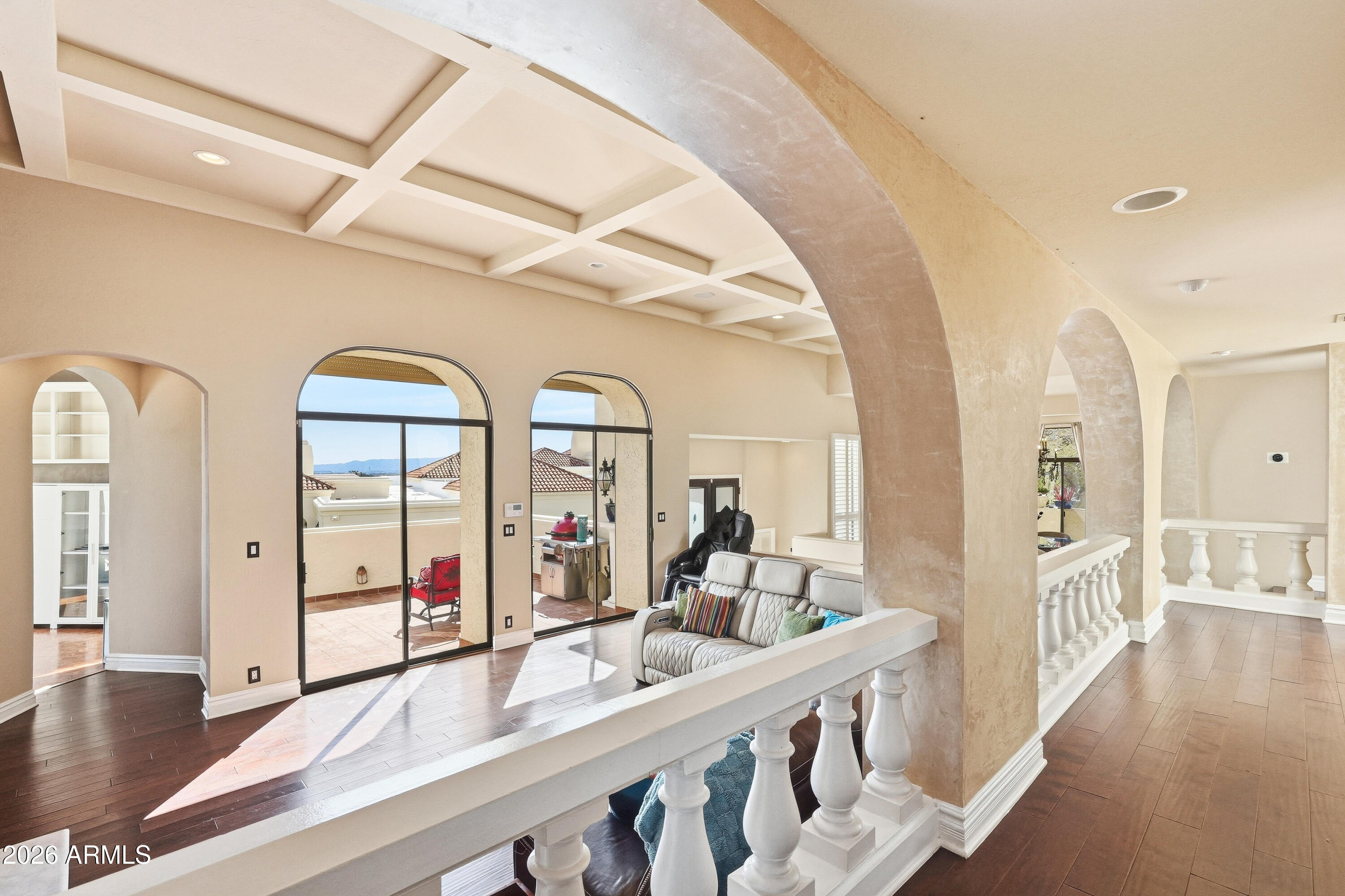 3800 E LINCOLN Drive 6