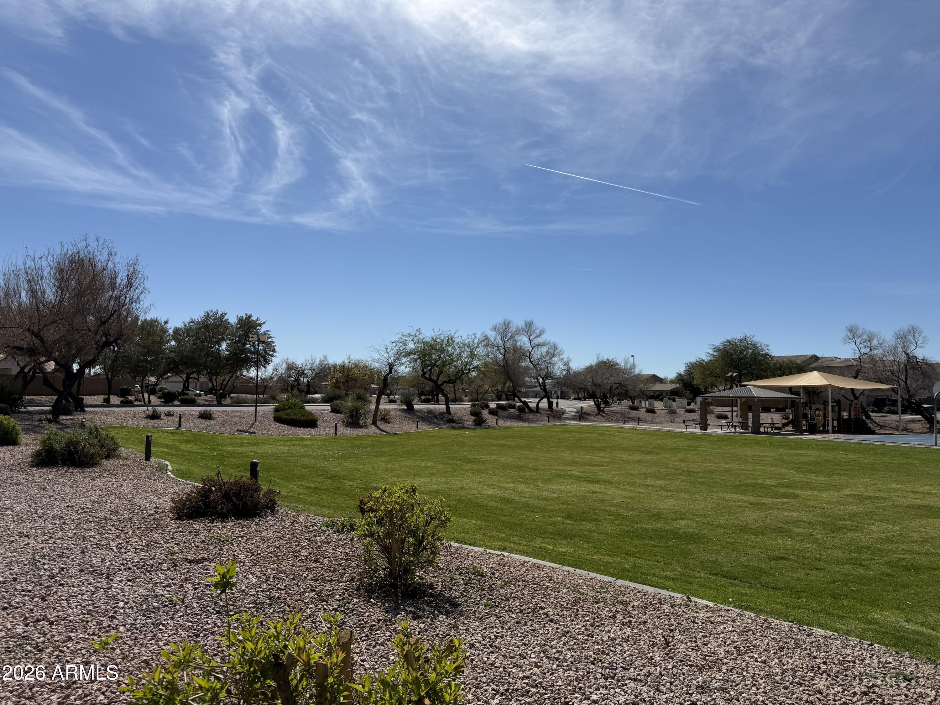 1045 E NARDINI Street