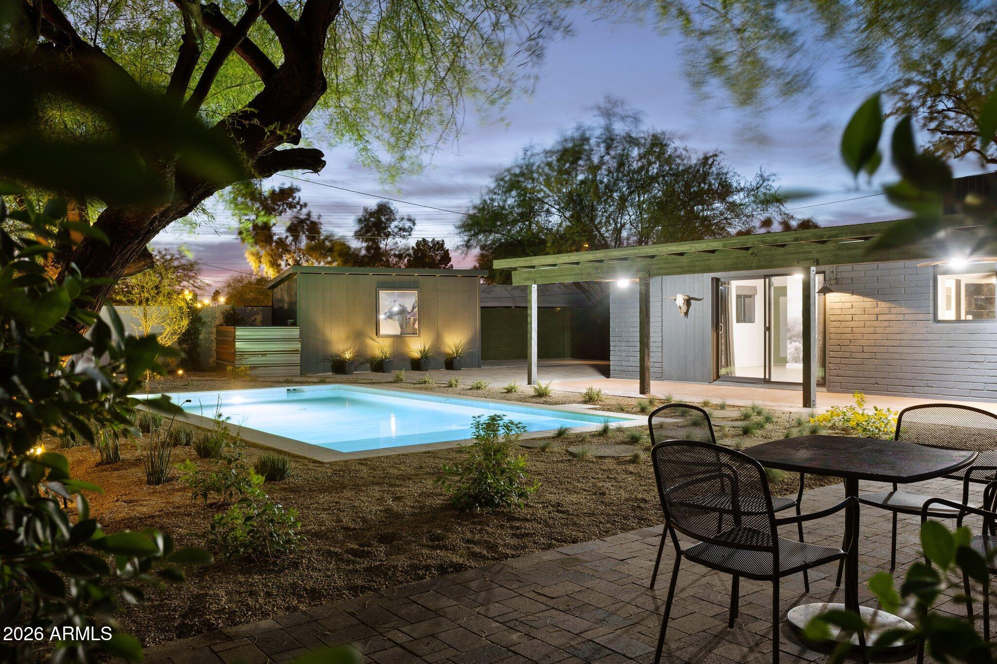 8015 E CORONADO Road