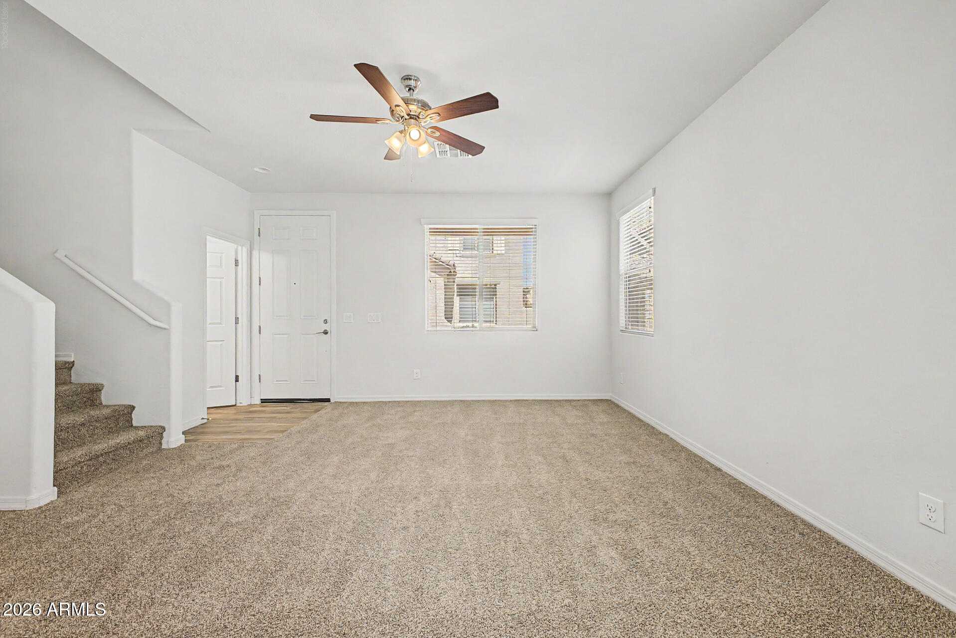 821 E AGUA FRIA Lane