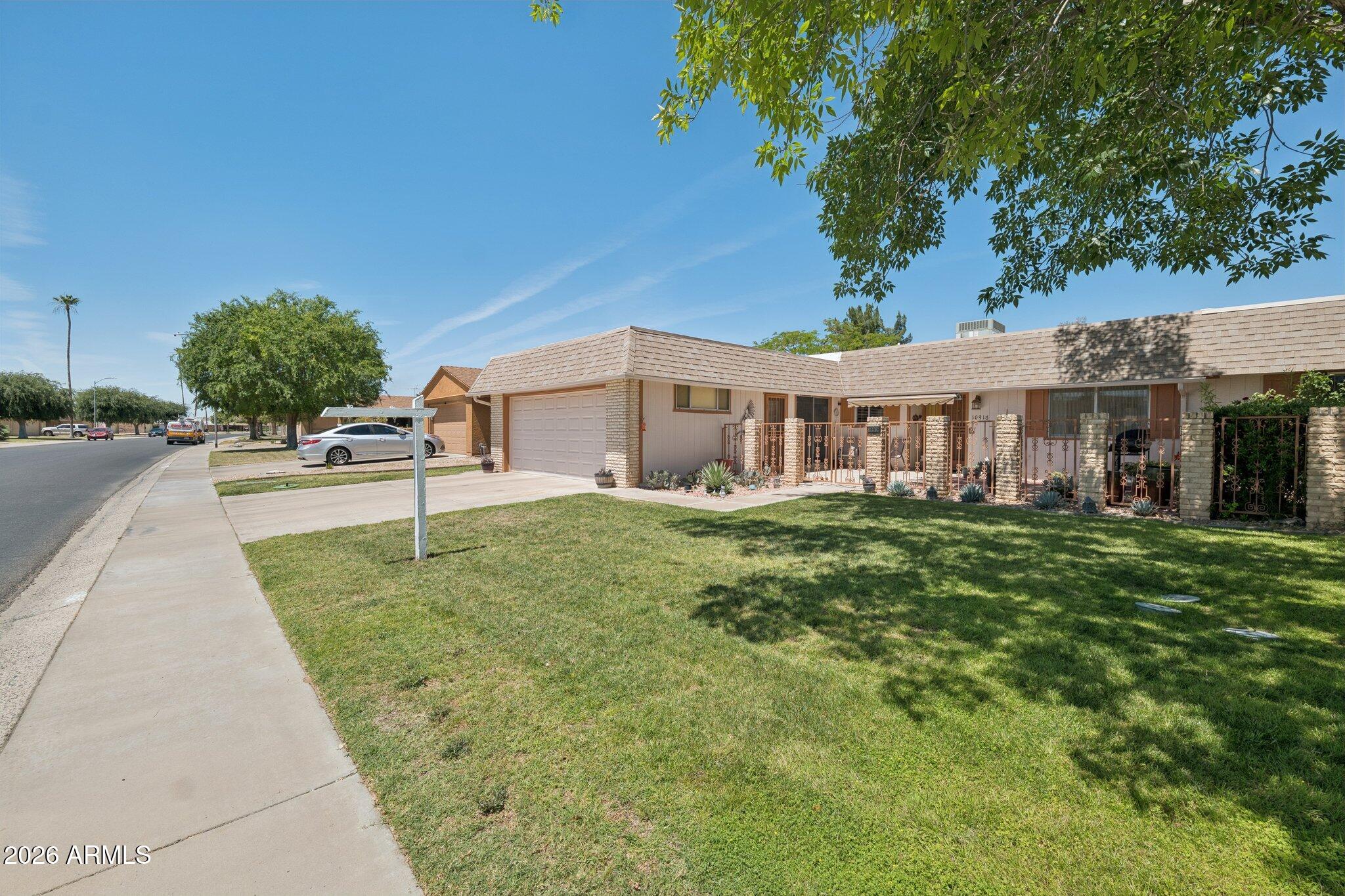 10916 W CAMEO Drive