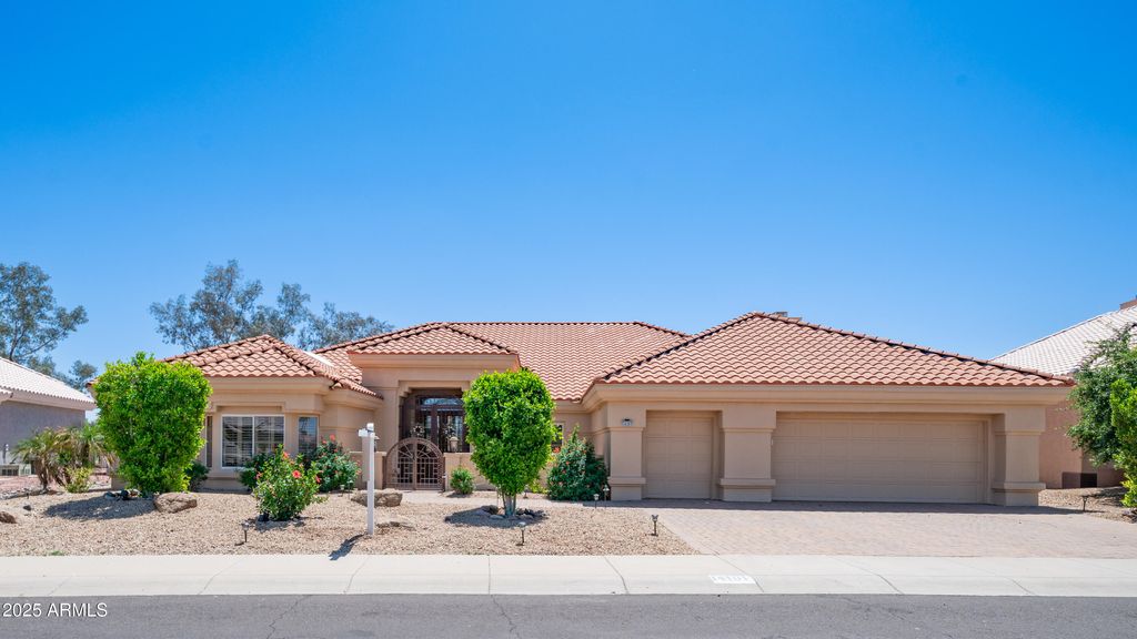 Photo of 14101 W Via Tercero, Sun City West, AZ 85375 (MLS # 6851453)
