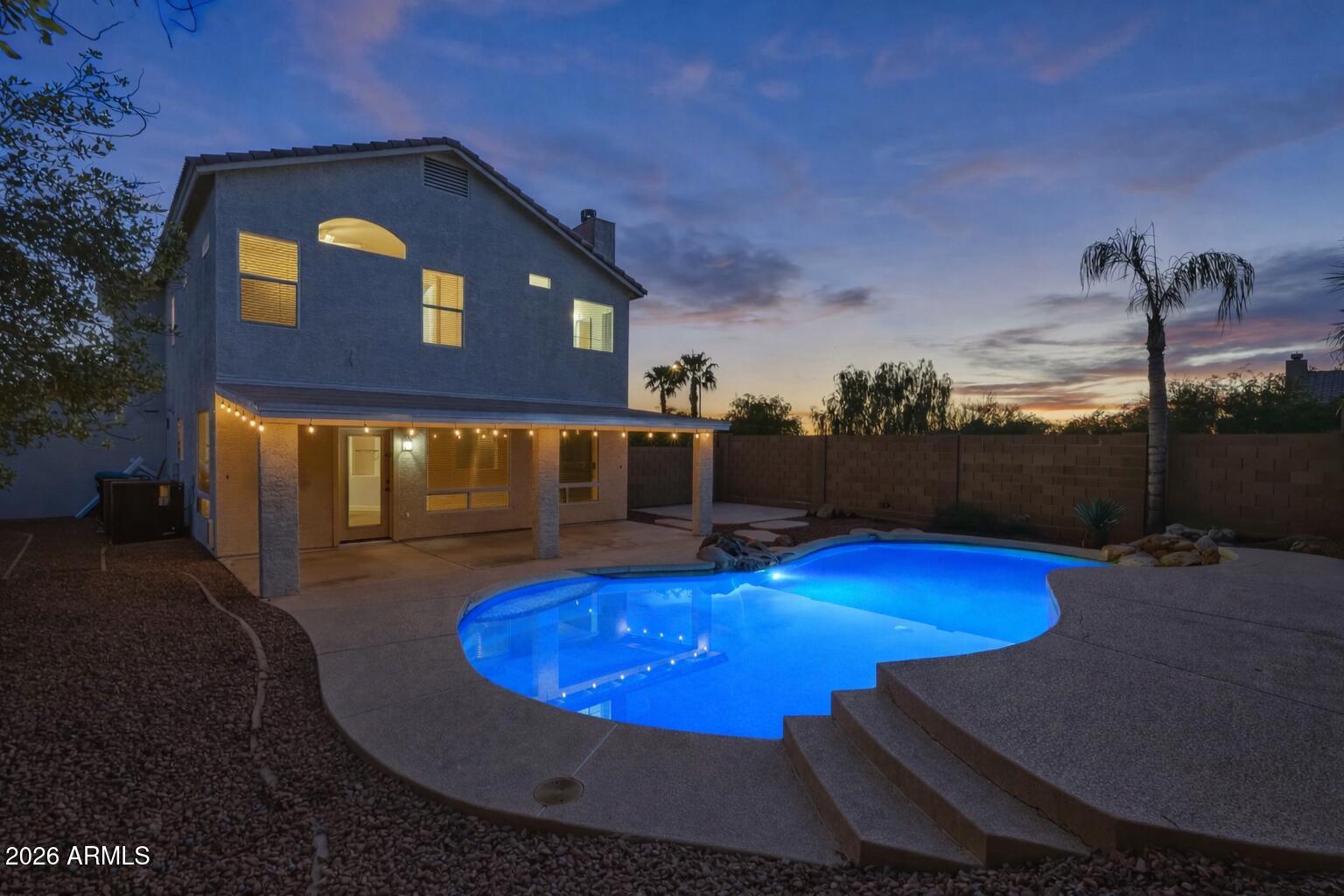 1432 E BEHREND Drive