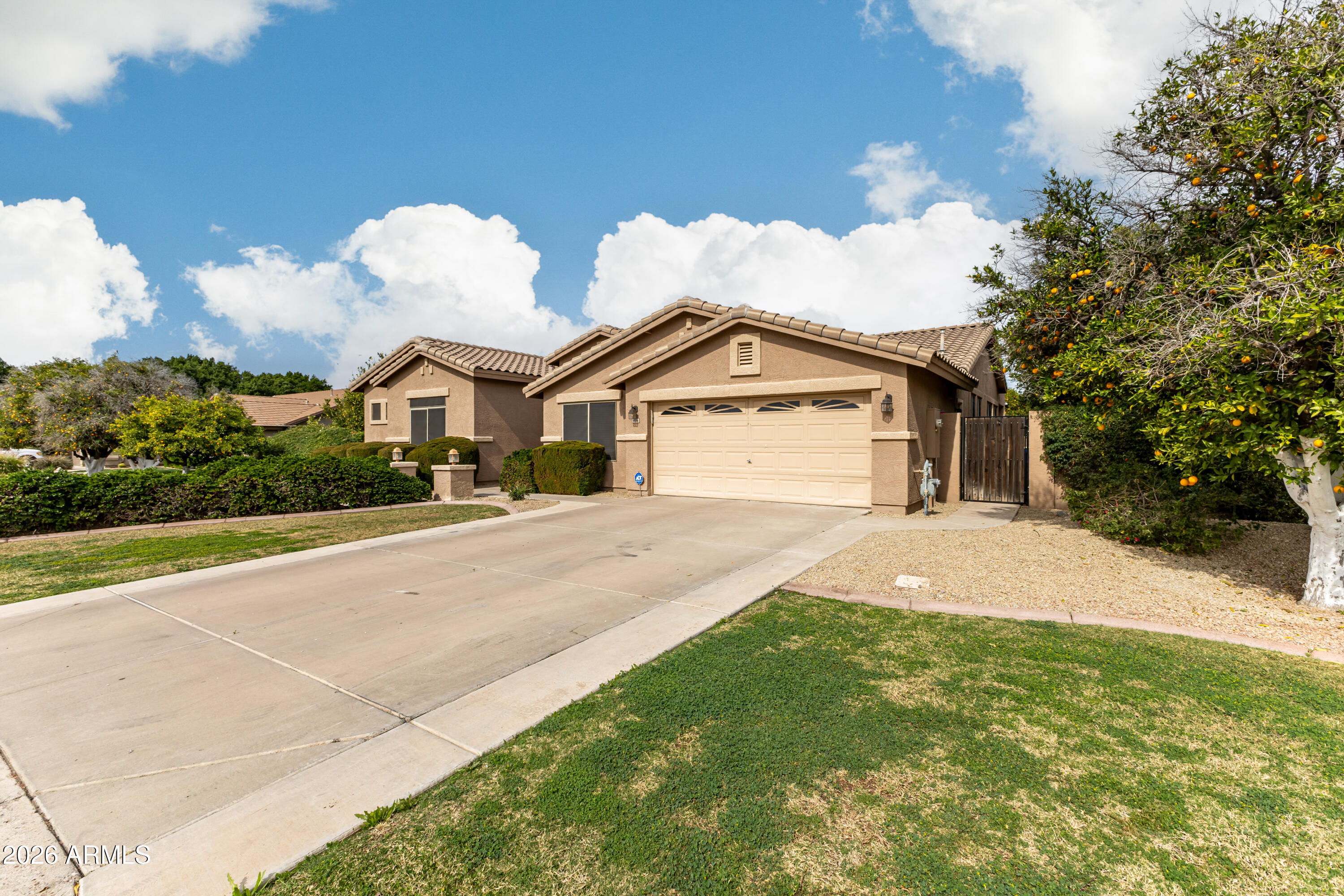 4556 E Downing Street