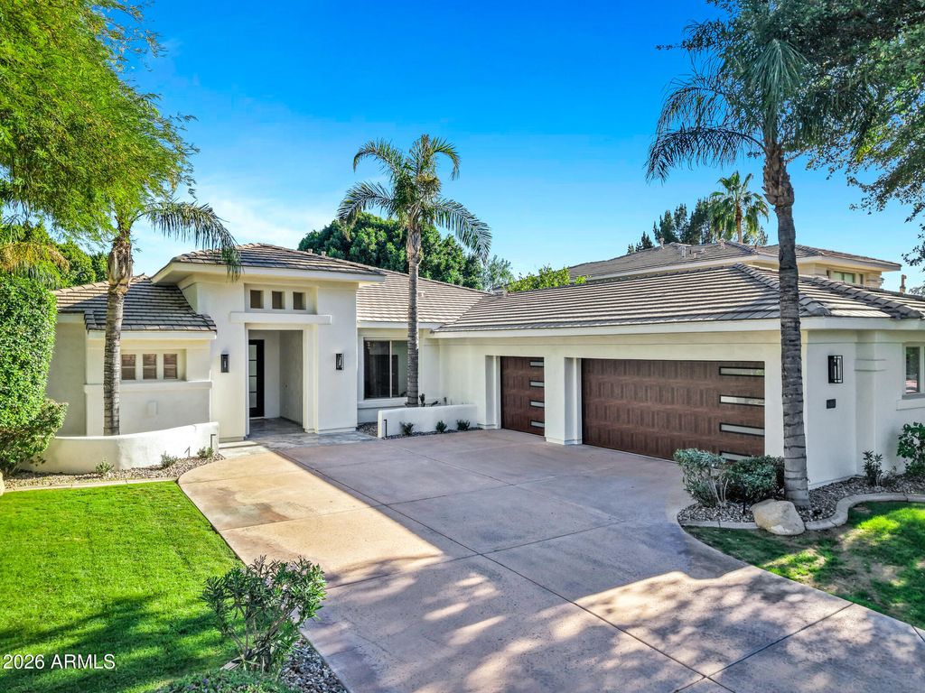 Photo of 1833 W Mead Place, Chandler, AZ 85248 (MLS # 7015600)