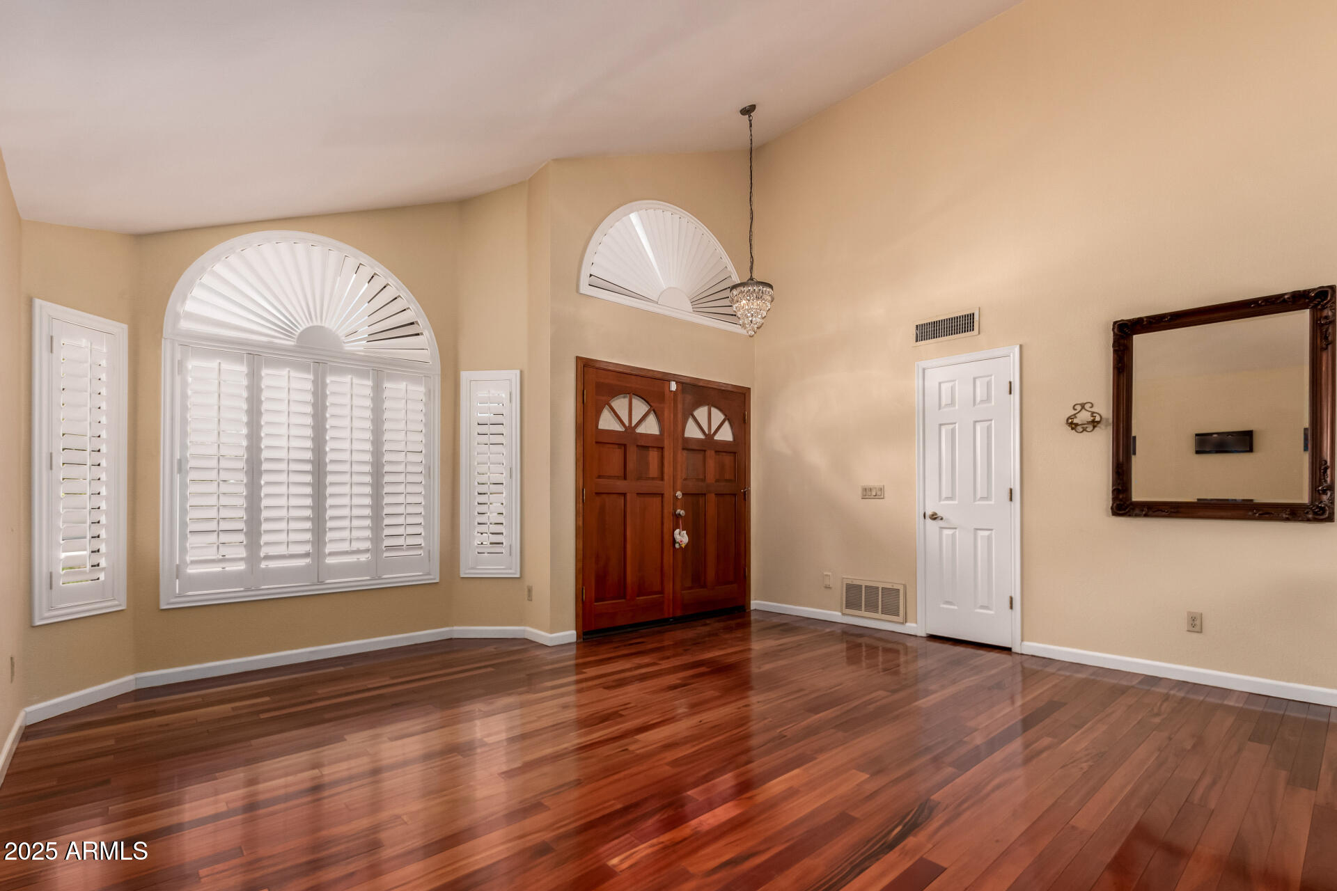 2018 E REDFIELD Road