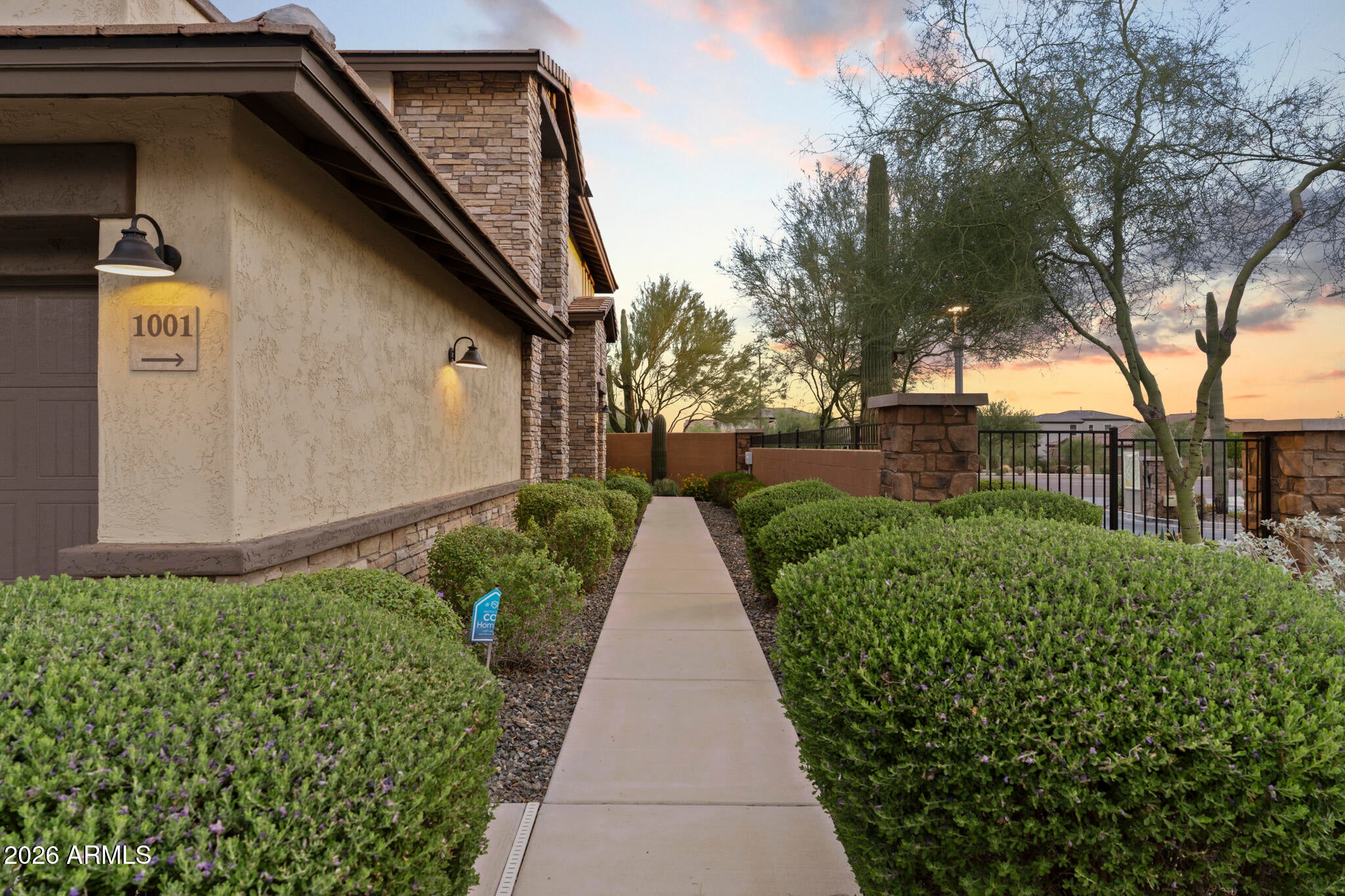 5100 E RANCHO PALOMA Drive 1001