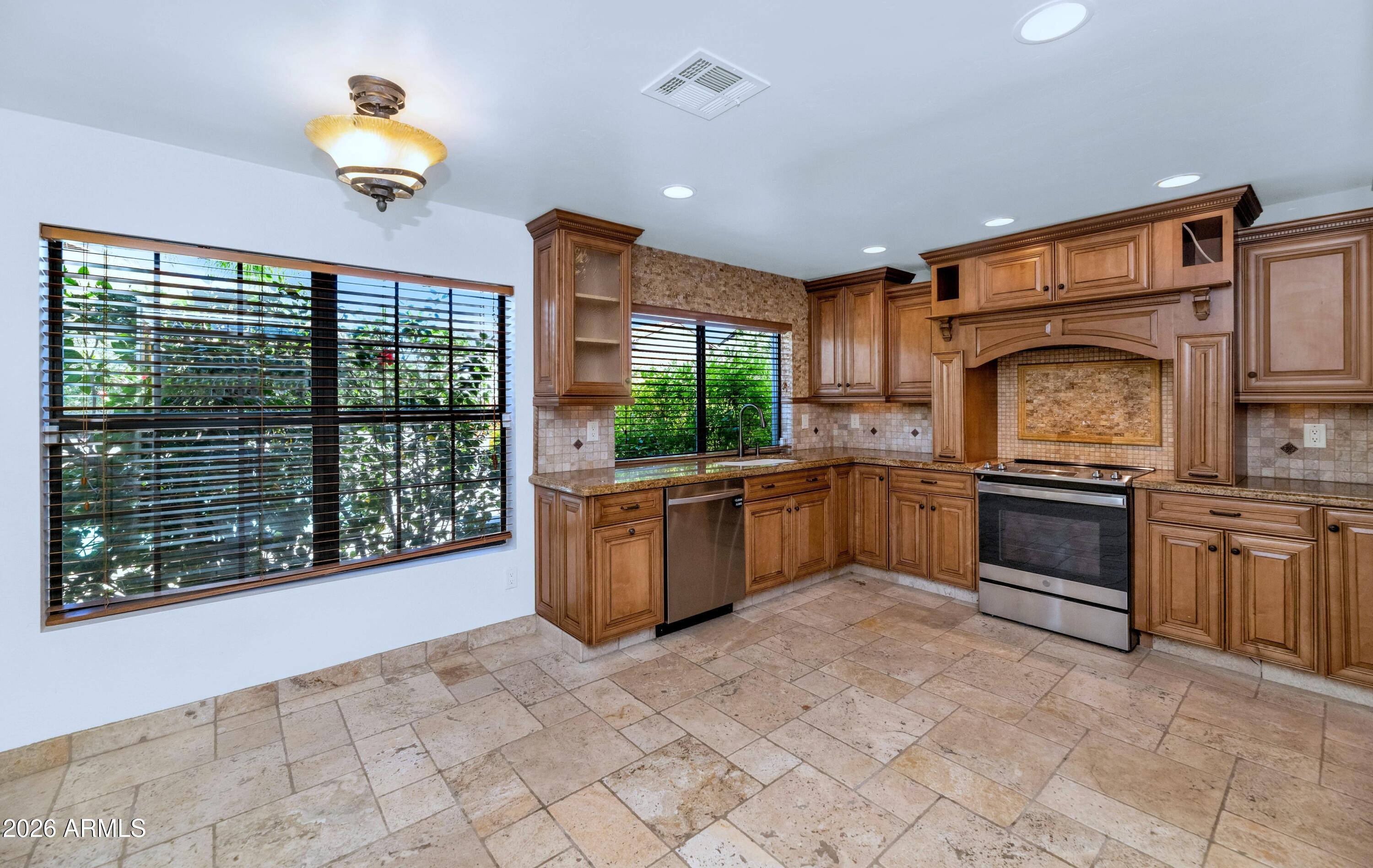 SPANISH WELLS 3 LOT 311-411 TR A-C - Residential