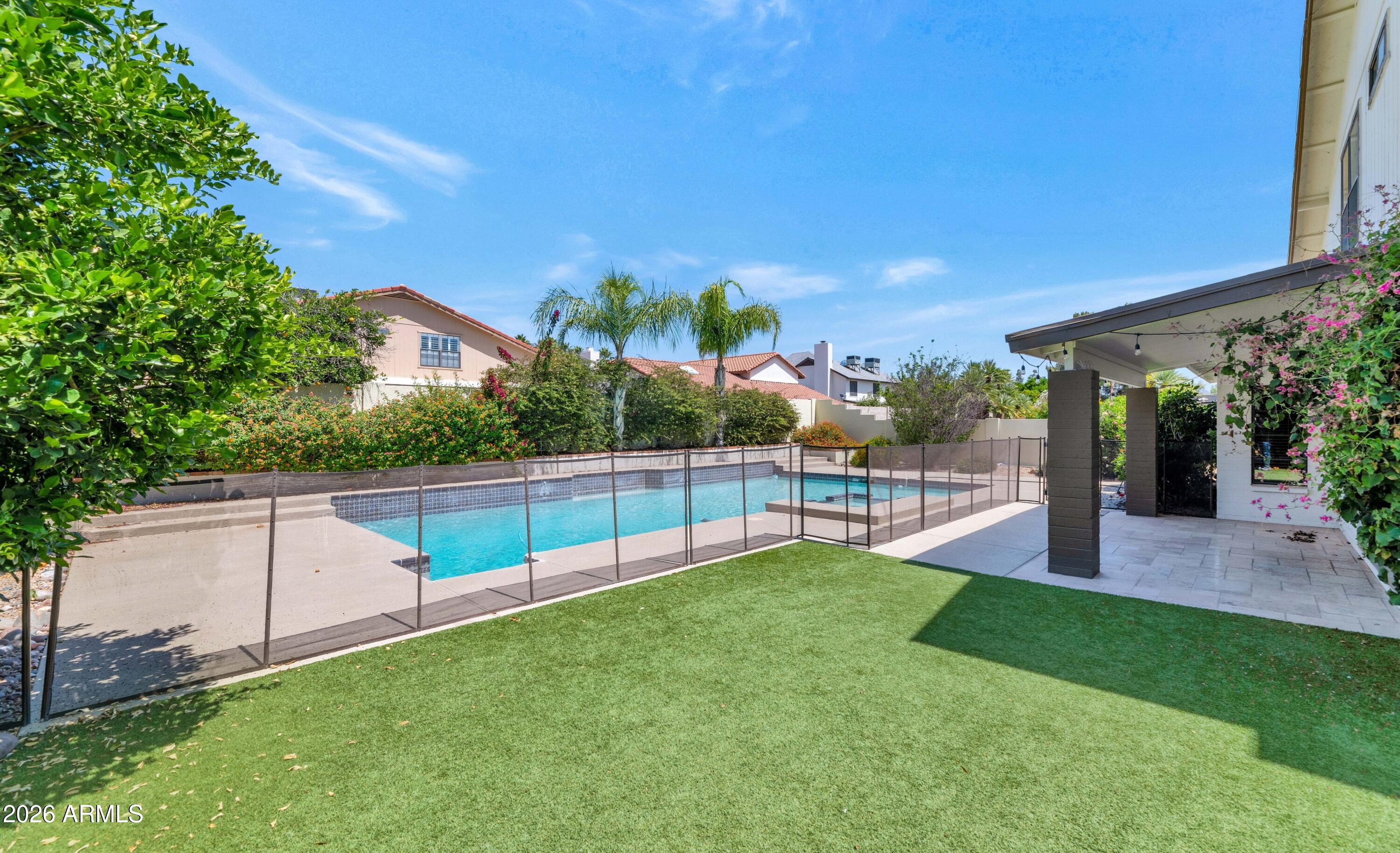 SPANISH WELLS 3 LOT 311-411 TR A-C - Residential