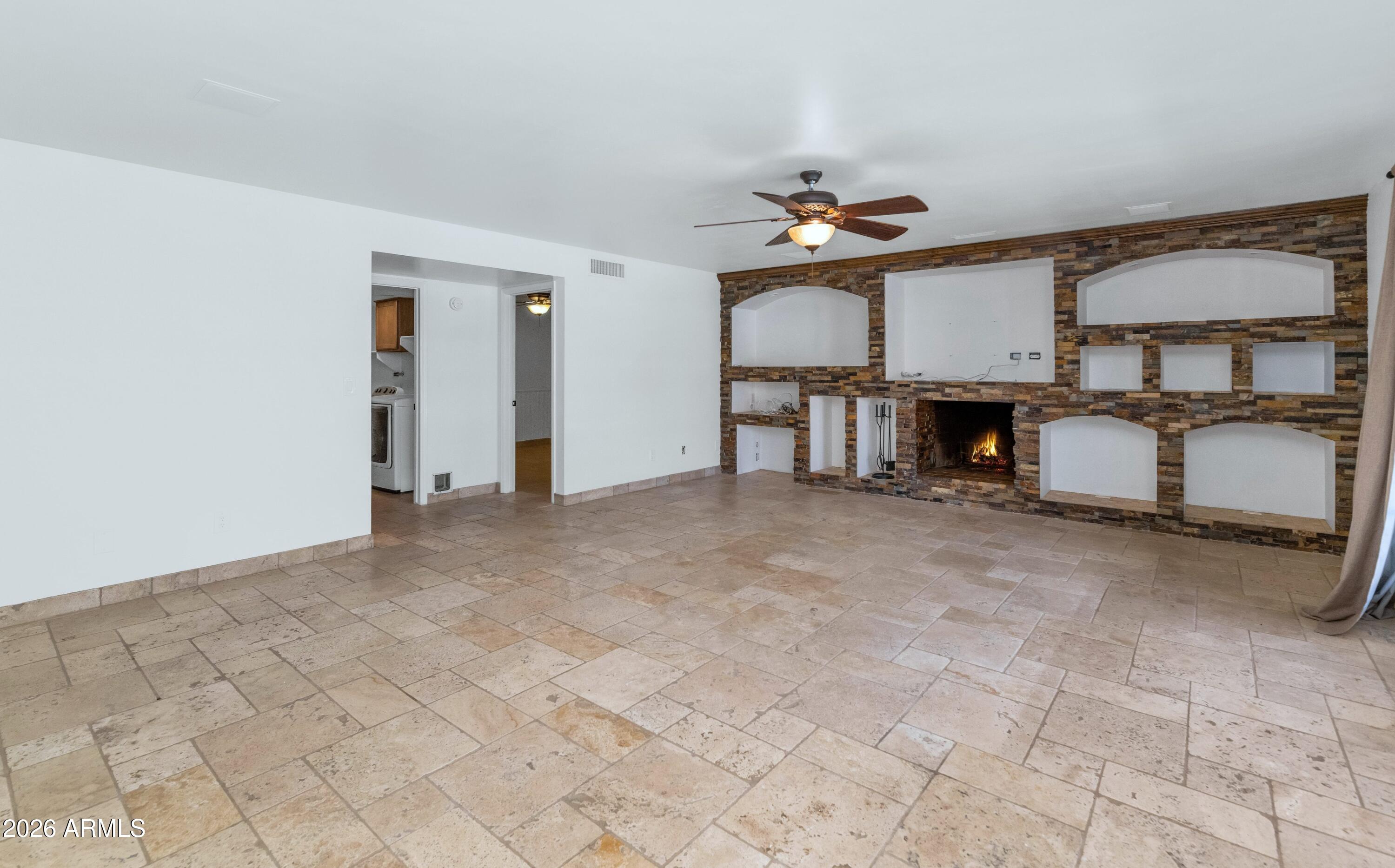 SPANISH WELLS 3 LOT 311-411 TR A-C - Residential