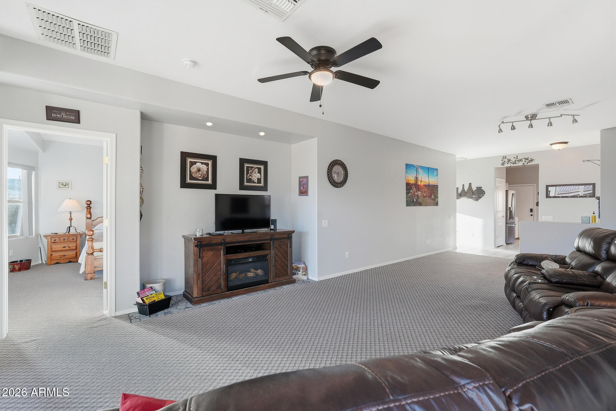 10691 E SURVEYOR Court