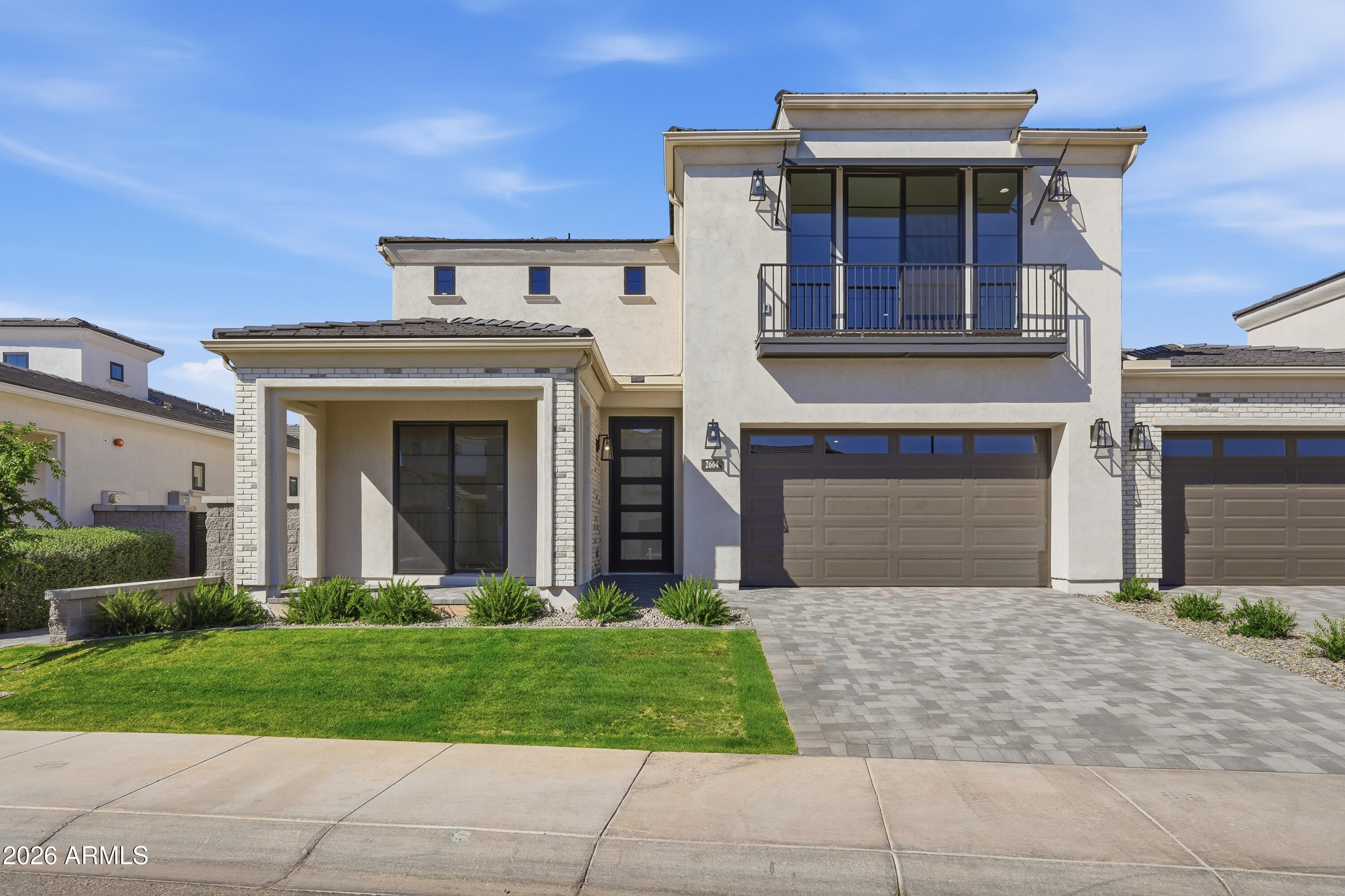 2664 E LONGHORN Court