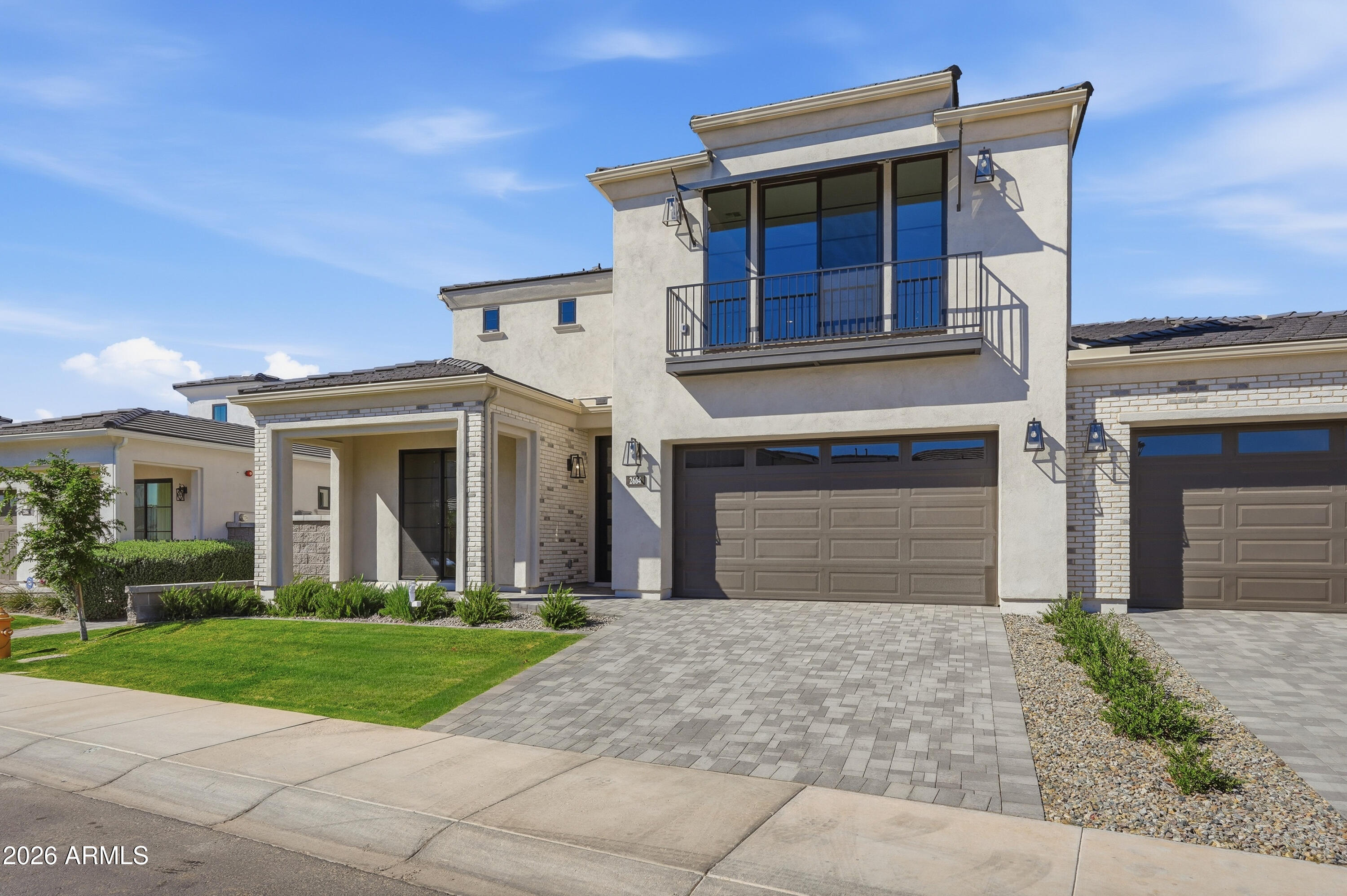 2664 E LONGHORN Court