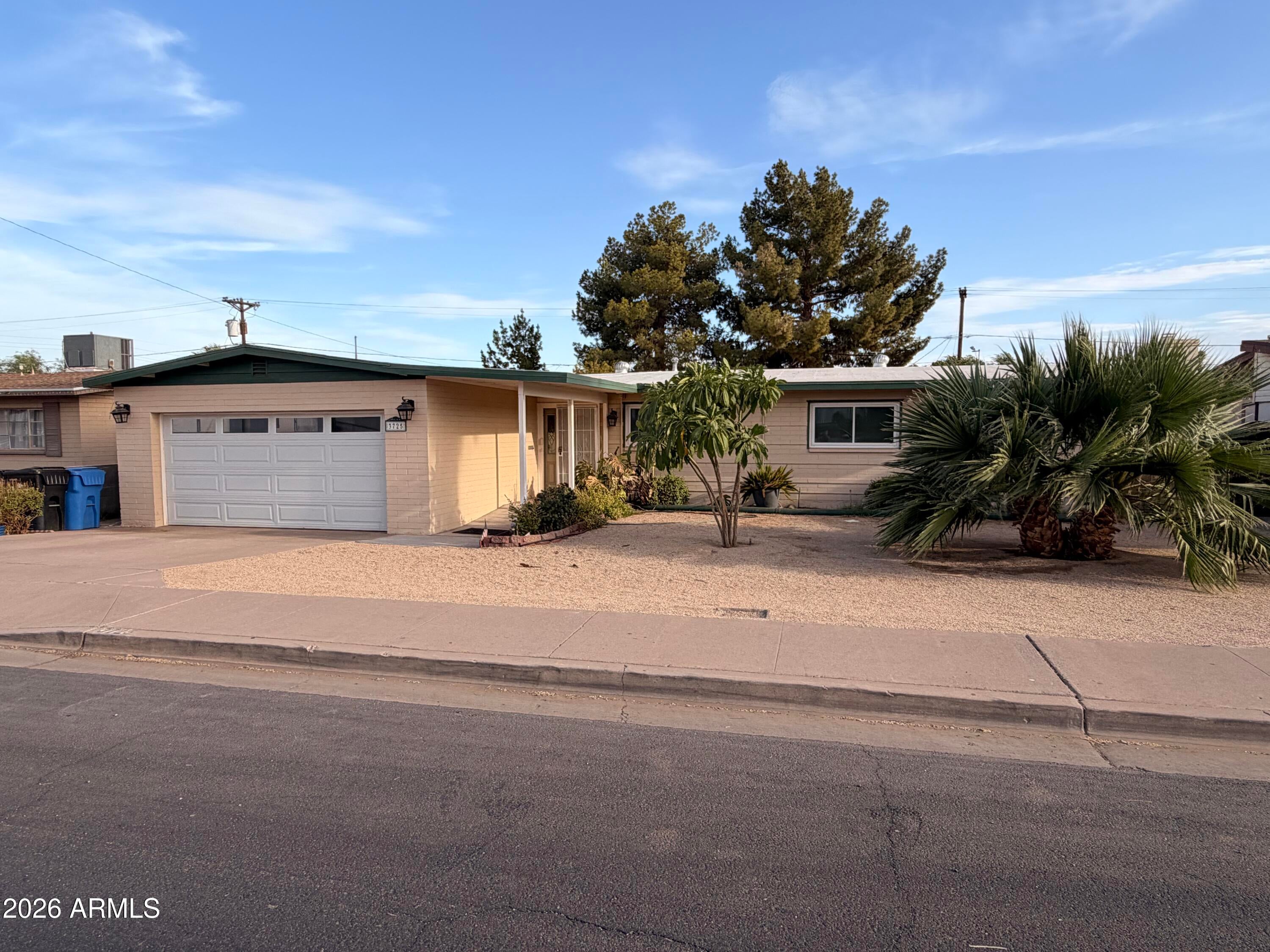 3725 W ELM Street
