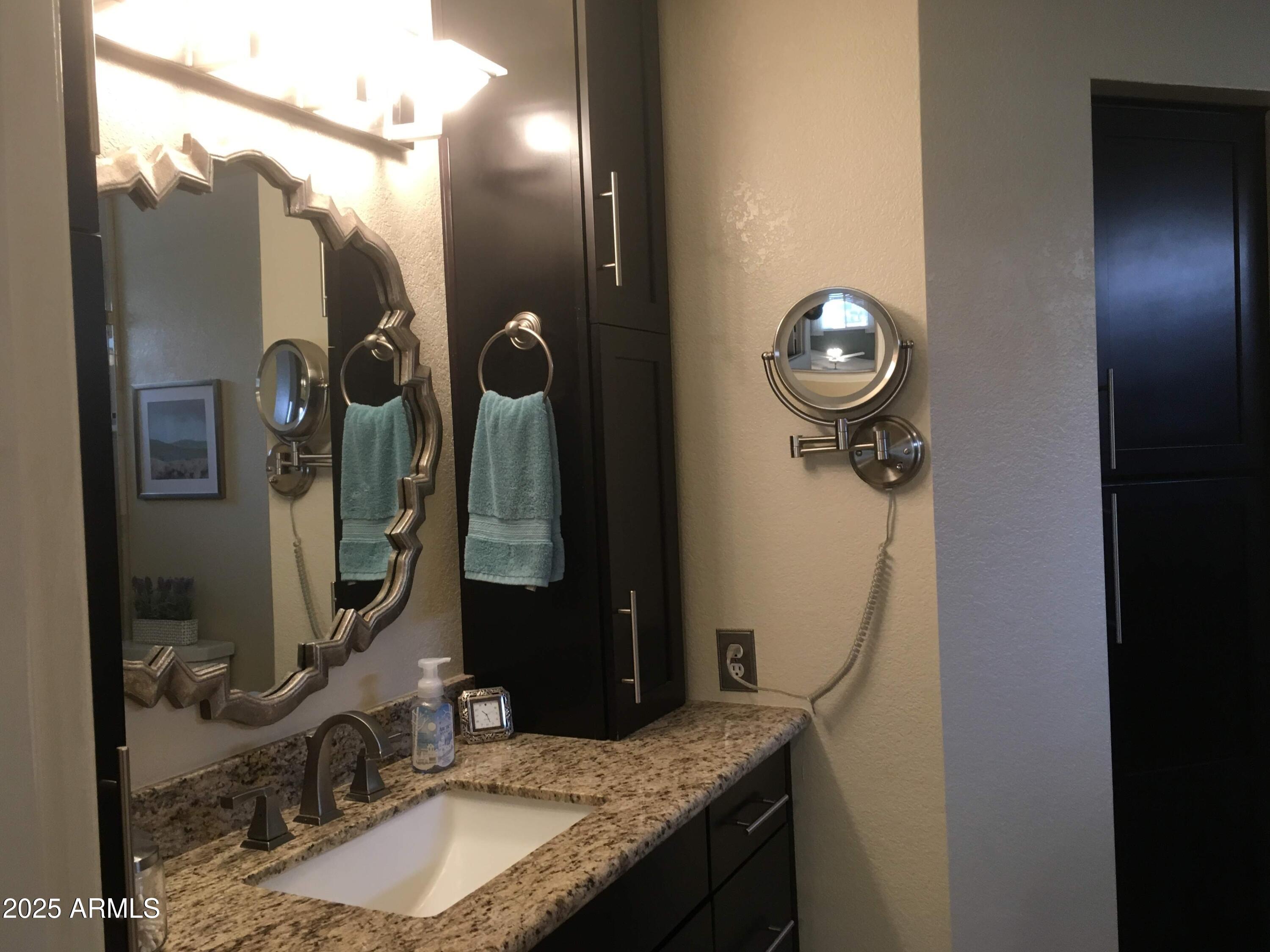 1120 N Val Vista Drive Unit 82