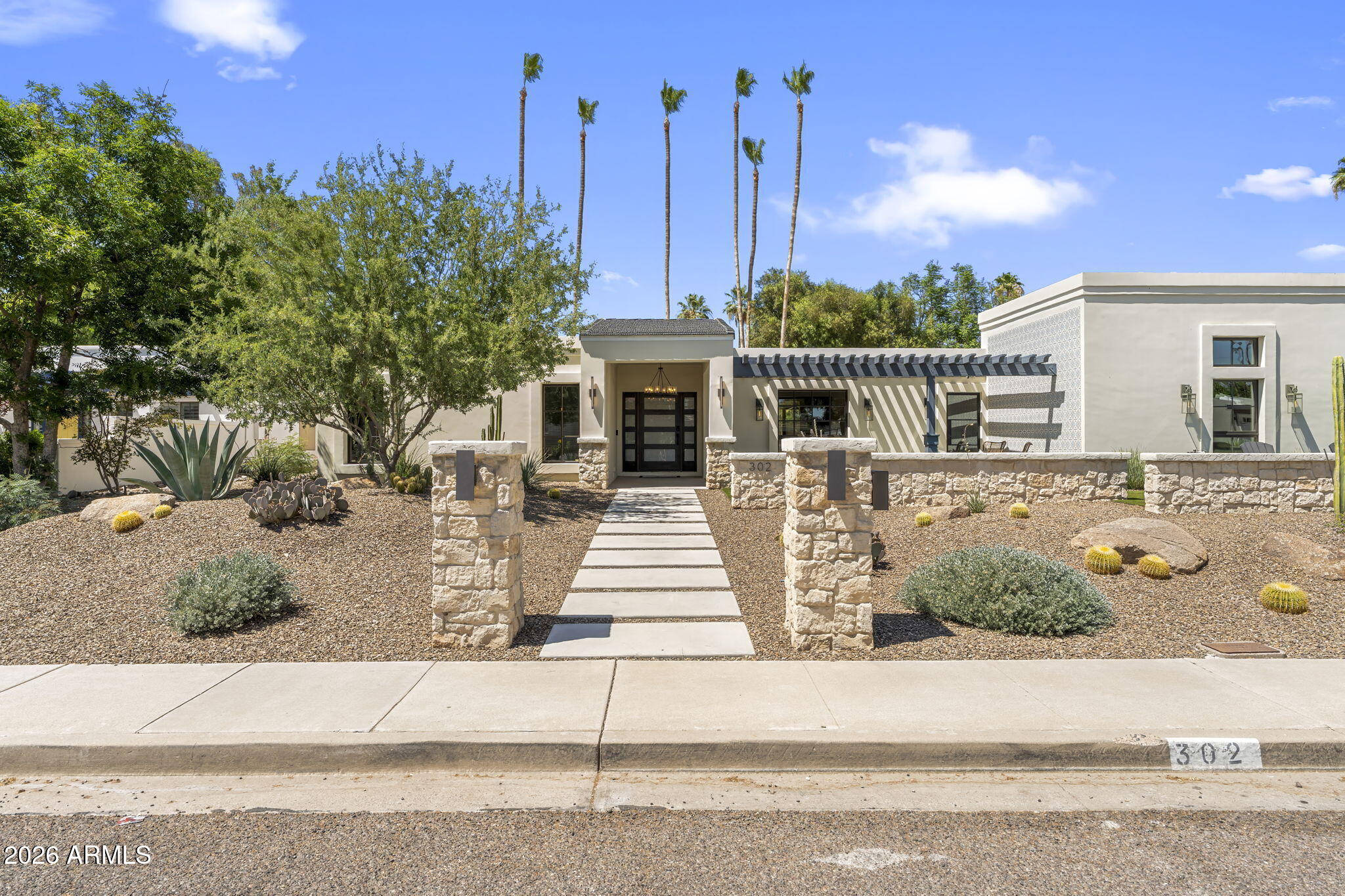 302 W PINE VALLEY Drive