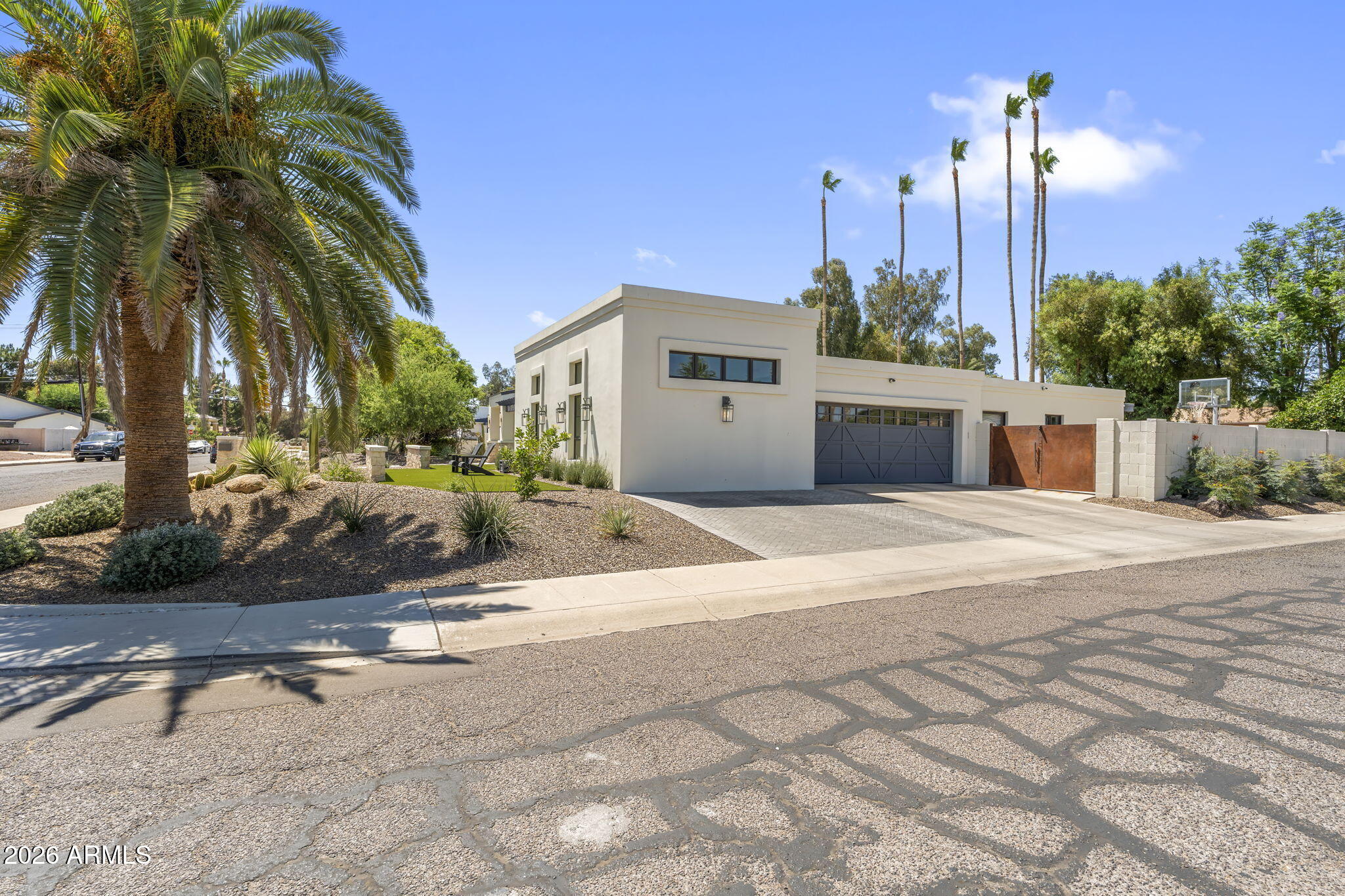 302 W PINE VALLEY Drive