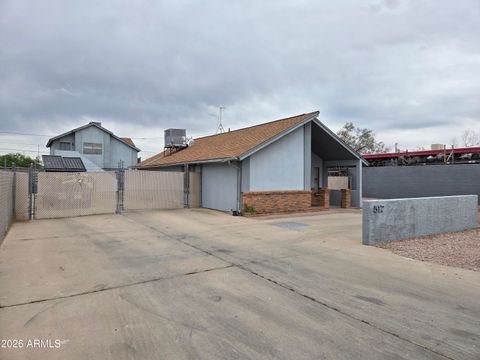Photo of 517 S Lebaron, Mesa, AZ 85210 (MLS # 7013956)