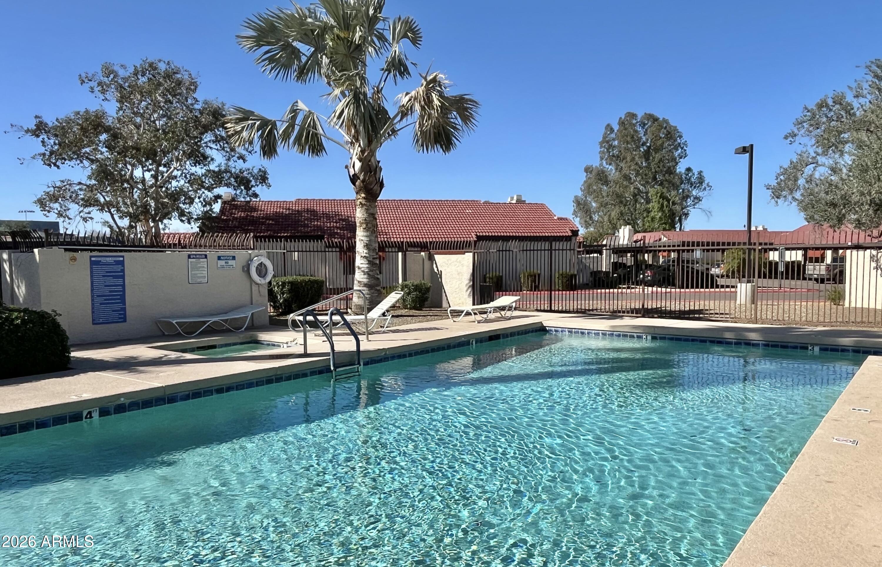 2145 E CENTER Lane 3