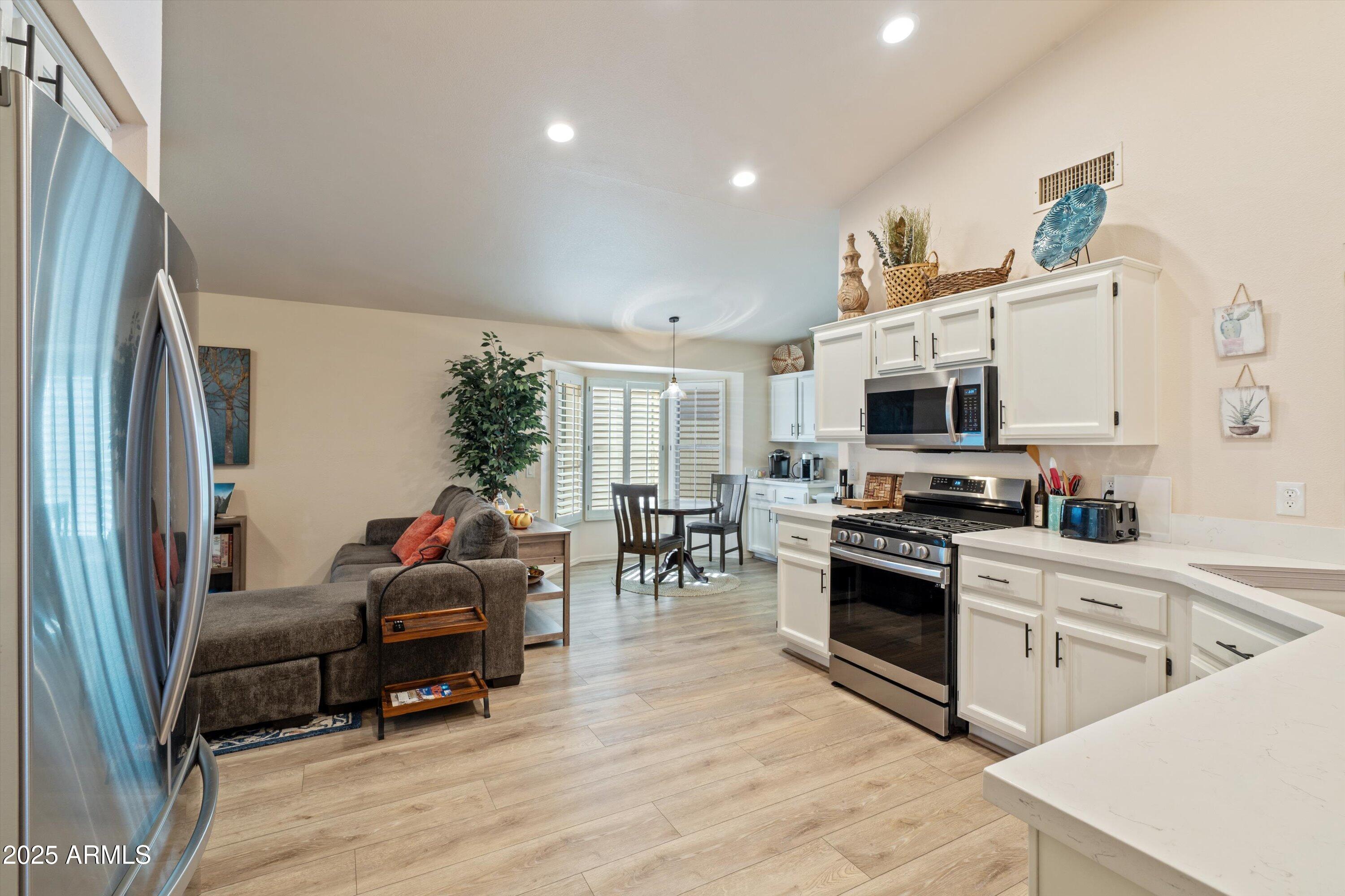 15415 W MERRELL Street