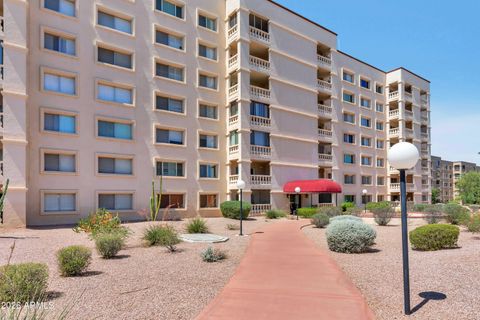 Photo of 7830 E Camelback Road #411, Scottsdale, AZ 85251 (MLS # 6989734)