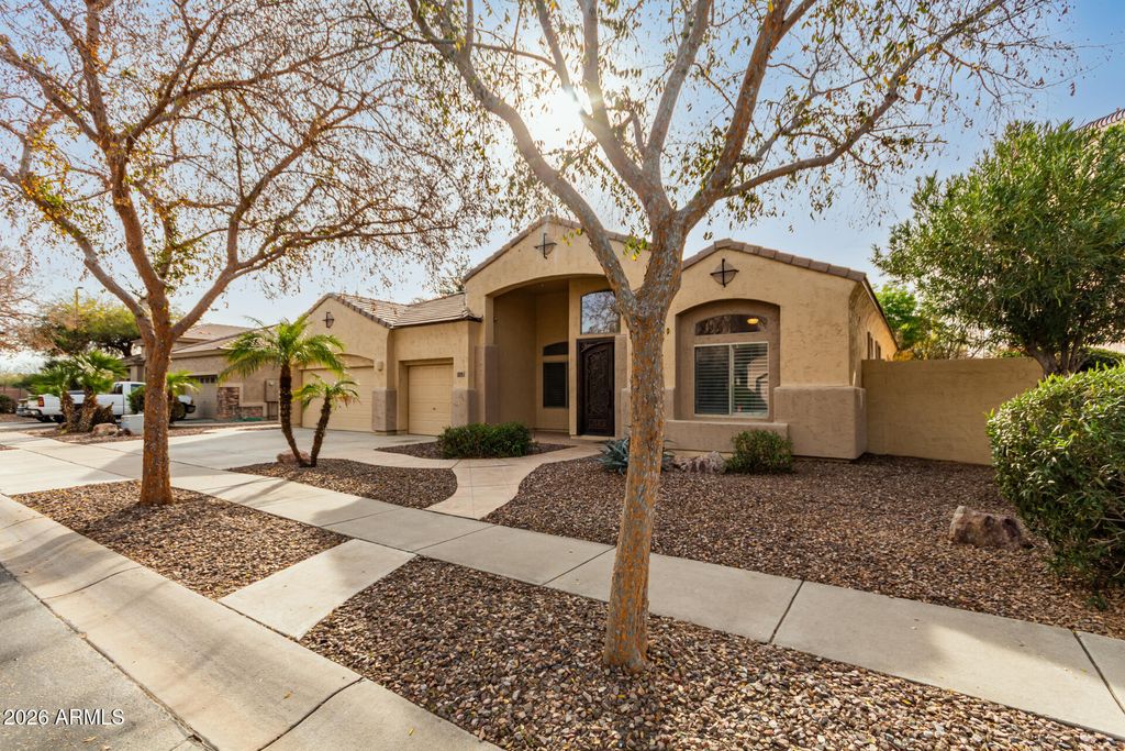 Photo of 279 W Kingbird Drive, Chandler, AZ 85286 (MLS # 6973281)
