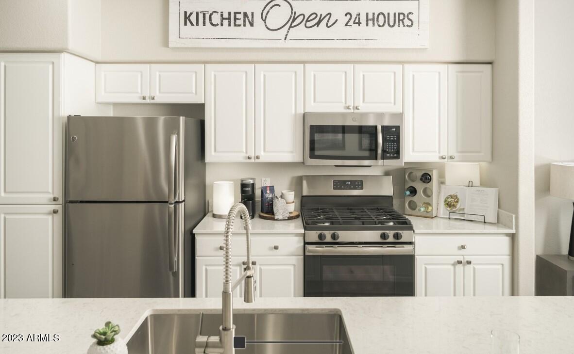 2910 S GREENFIELD Road 1