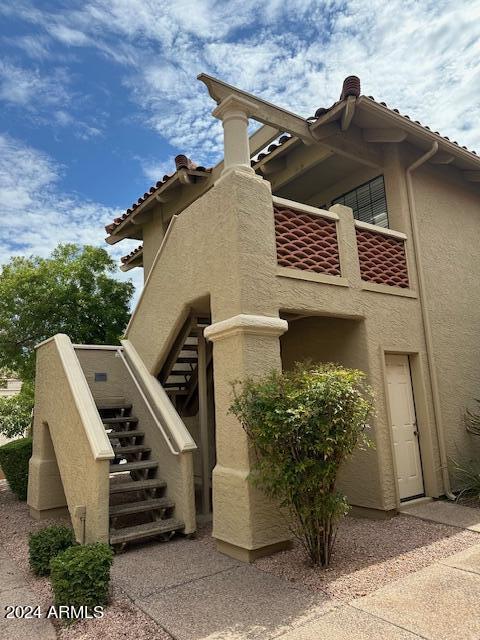 8300 E VIA DE VENTURA -- 2025