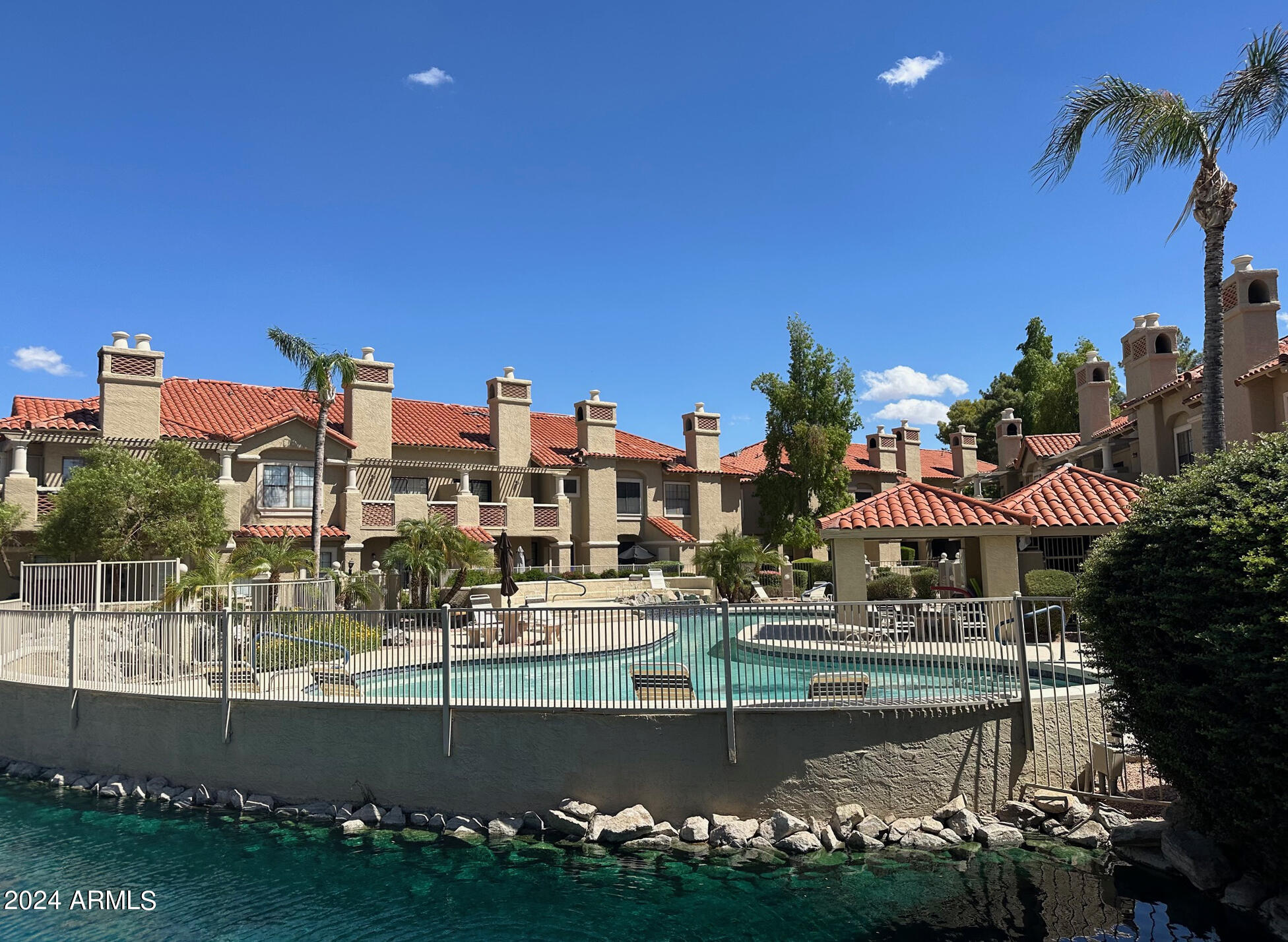 8300 E VIA DE VENTURA -- 2025