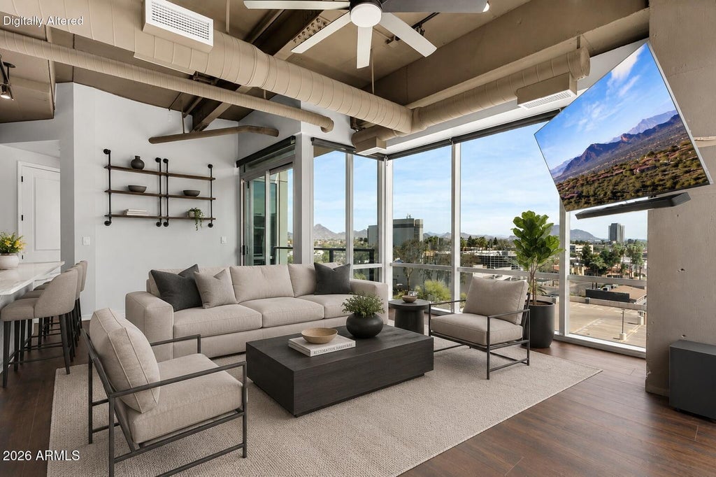 Photo of 1 E Lexington Avenue #503, Phoenix, AZ 85012 (MLS # 7072629)