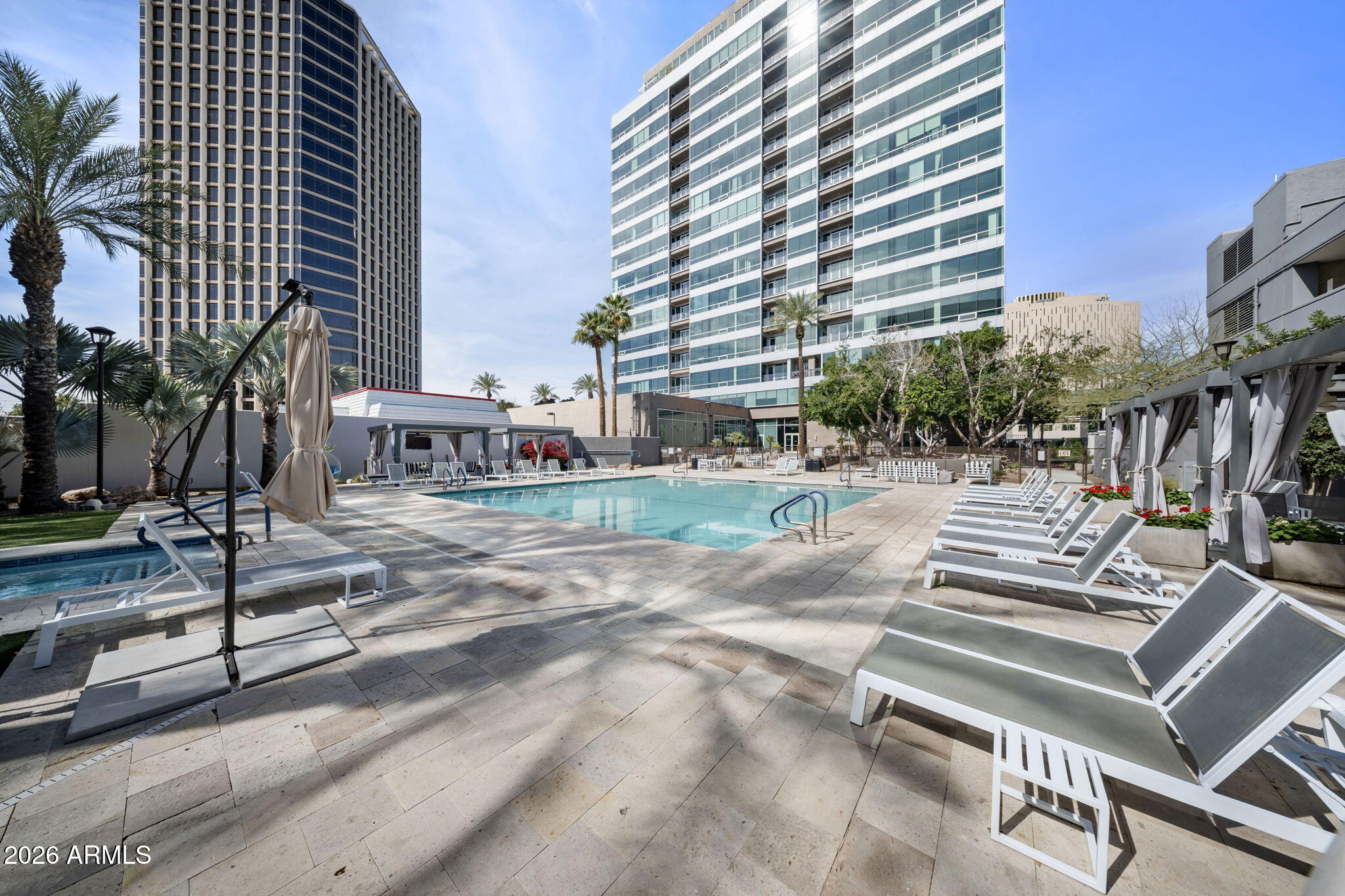 1 E LEXINGTON Avenue 503