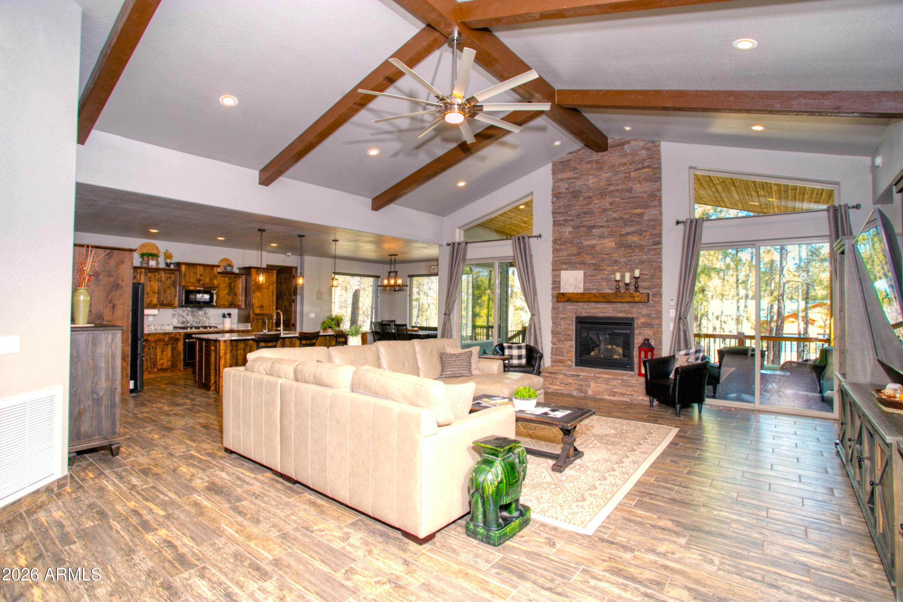 1150 W Snow Creek Trail