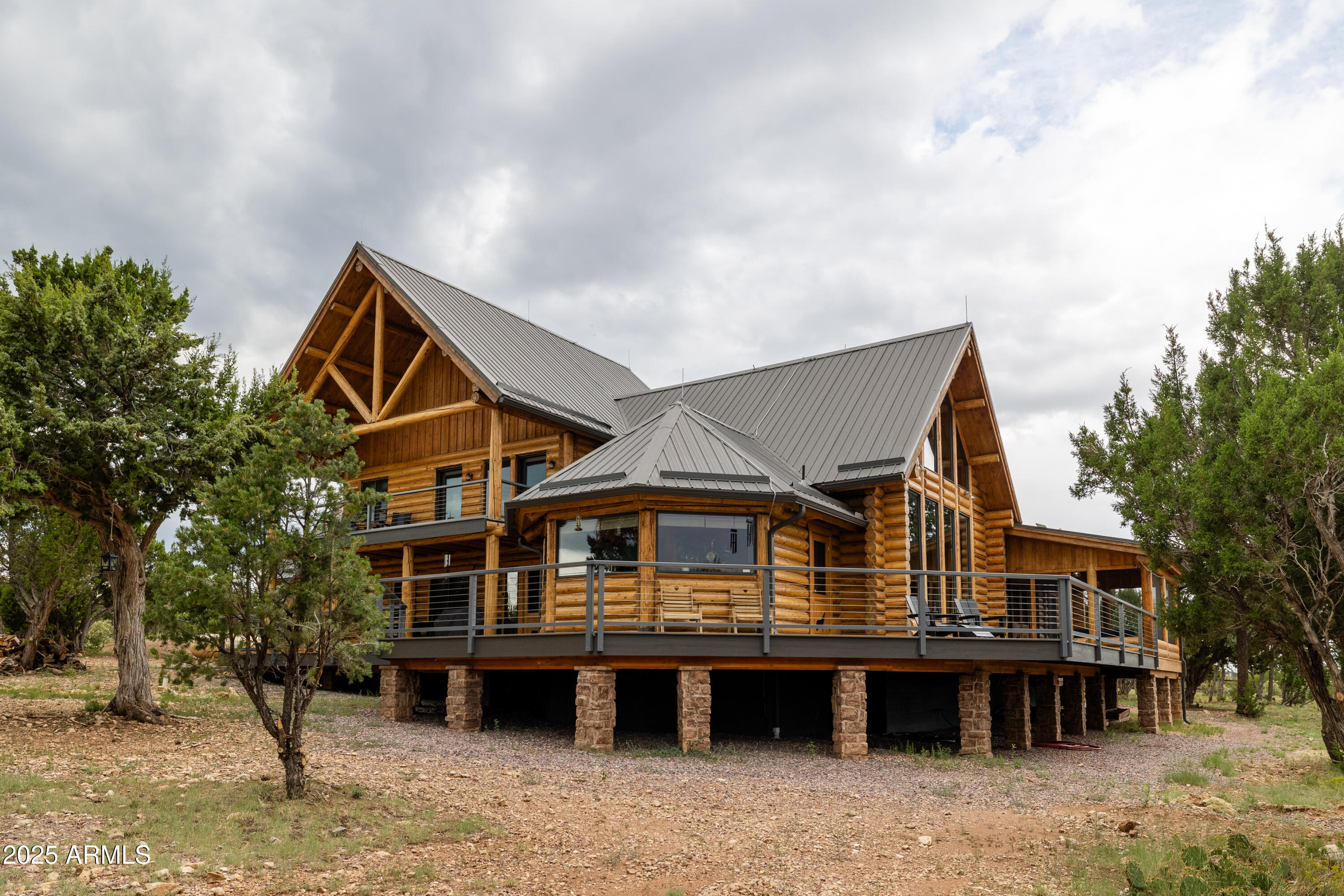 3533 MEADOW WOOD Drive