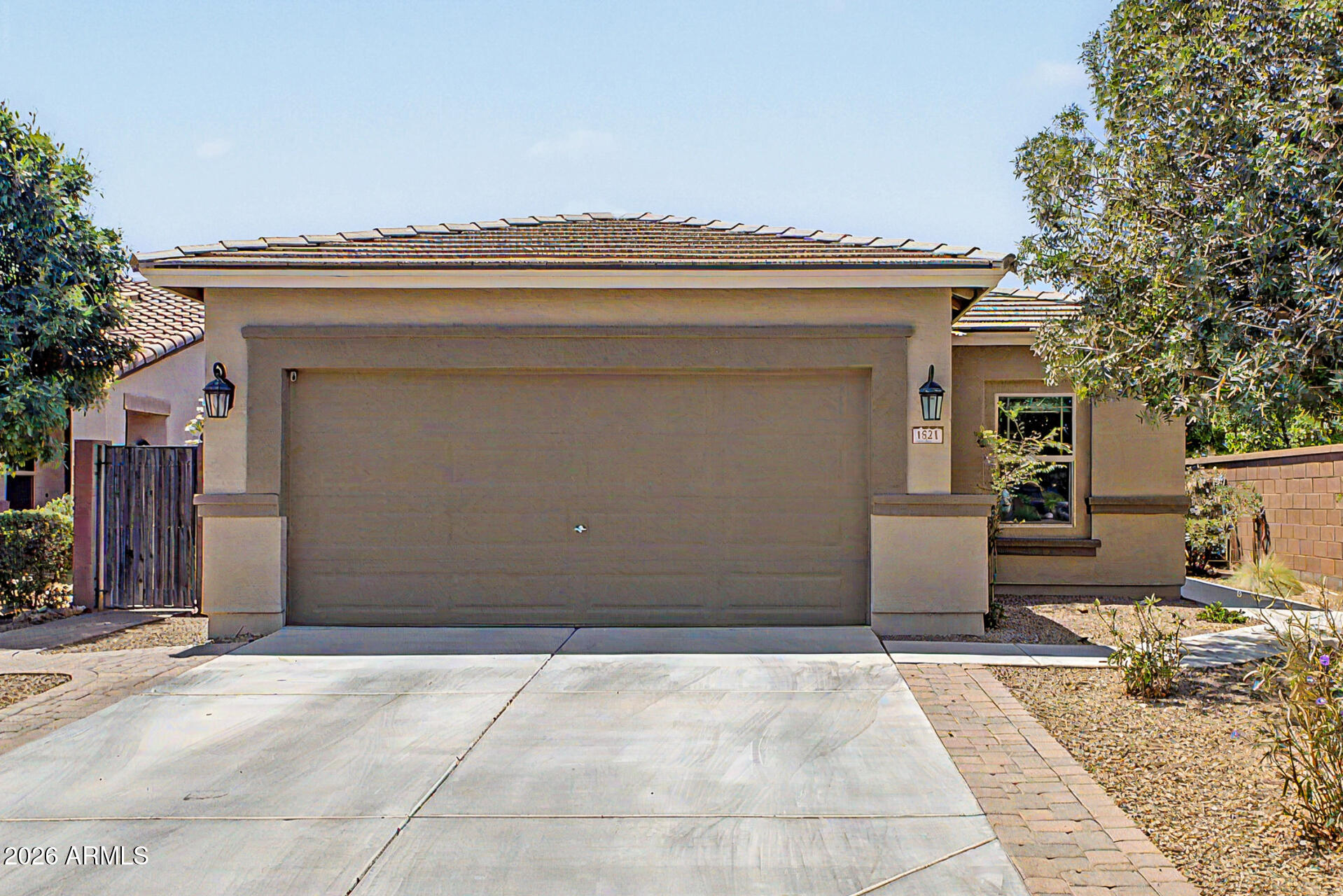 1521 W PRINCESS TREE Avenue