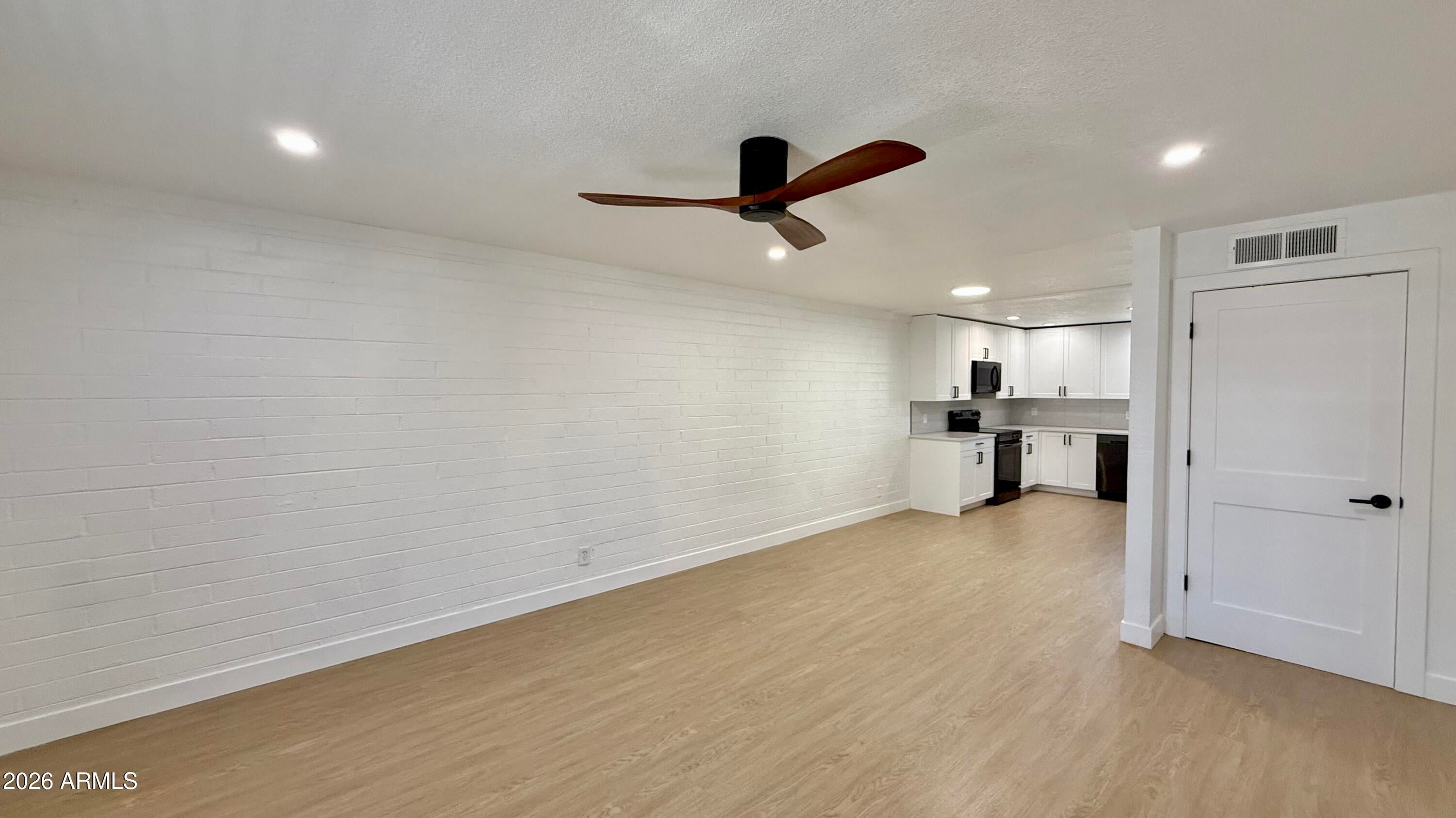 1840 W Thomas Road 21
